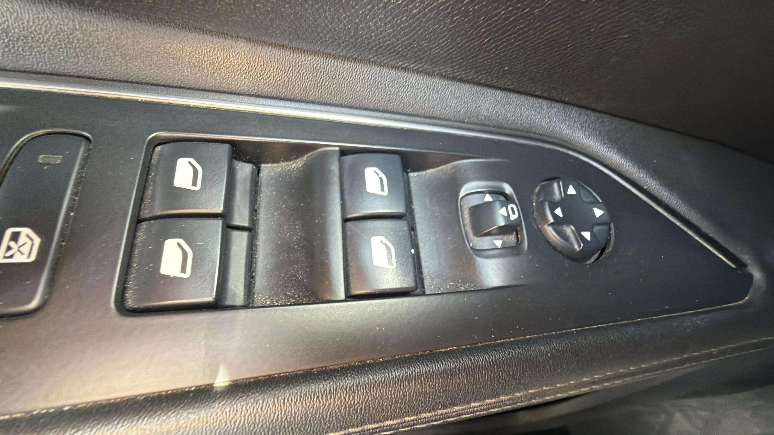 Peugeot 5008 1.5 BlueHDi Allure EAT8 - foto 17