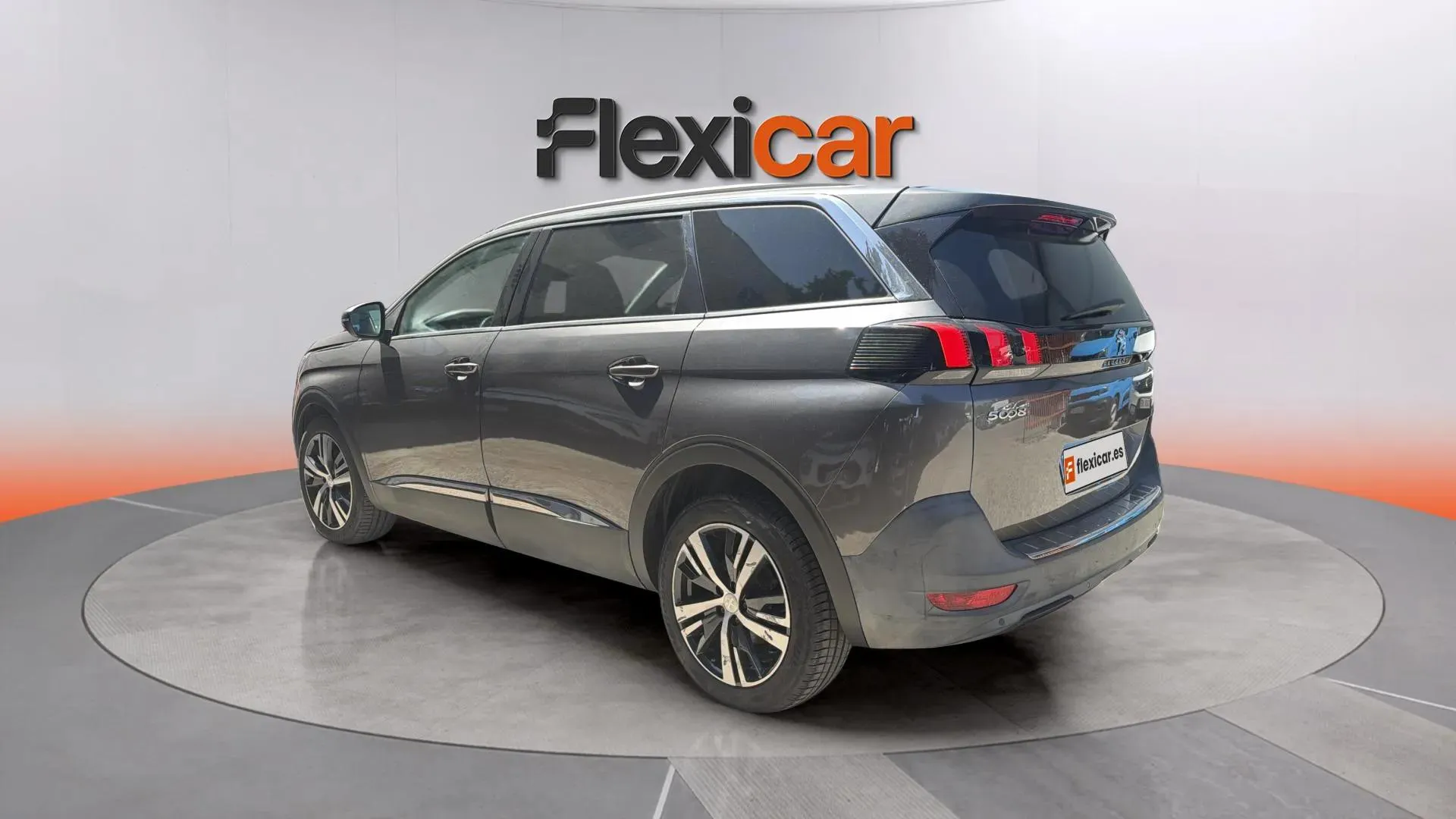 Peugeot 5008 1.5 BlueHDi Allure EAT8 - foto 6