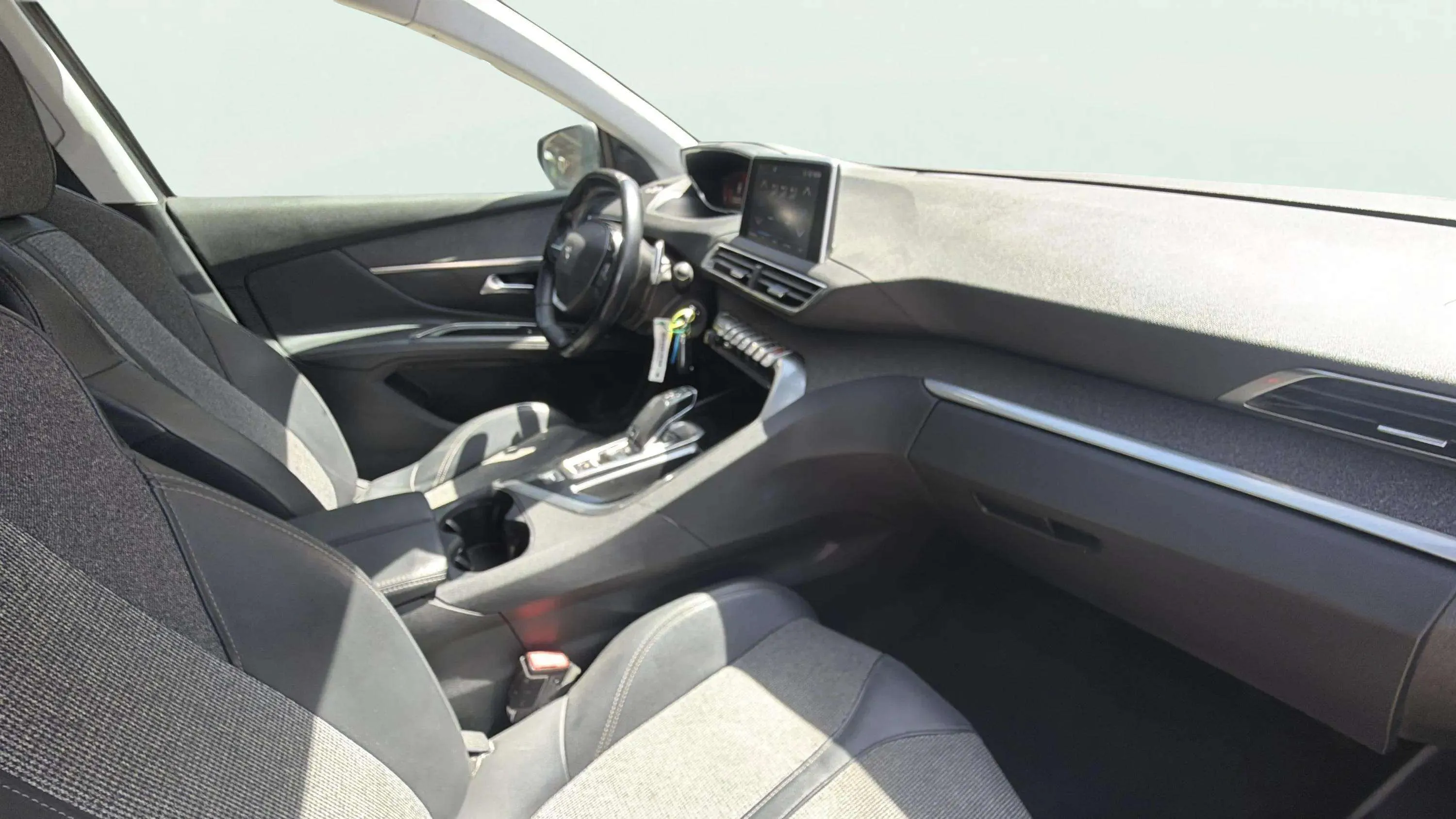 Peugeot 5008 1.5 BlueHDi Allure EAT8 - foto 14