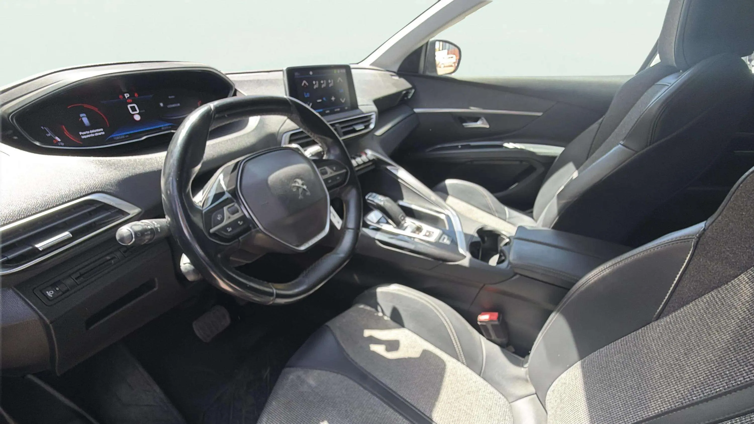 Peugeot 5008 1.5 BlueHDi Allure EAT8 - foto 13