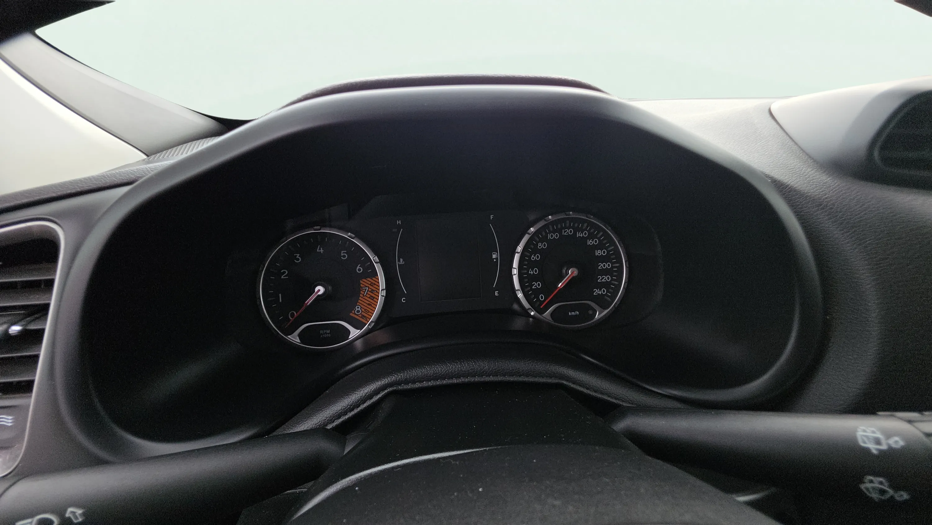 Jeep Renegade Longitude 1.0G 4x2 - foto 16