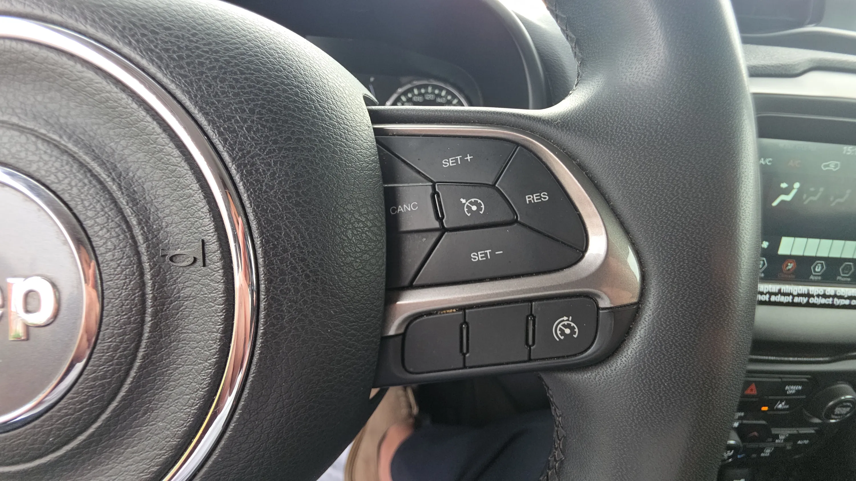 Jeep Renegade Longitude 1.0G 4x2 - foto 17