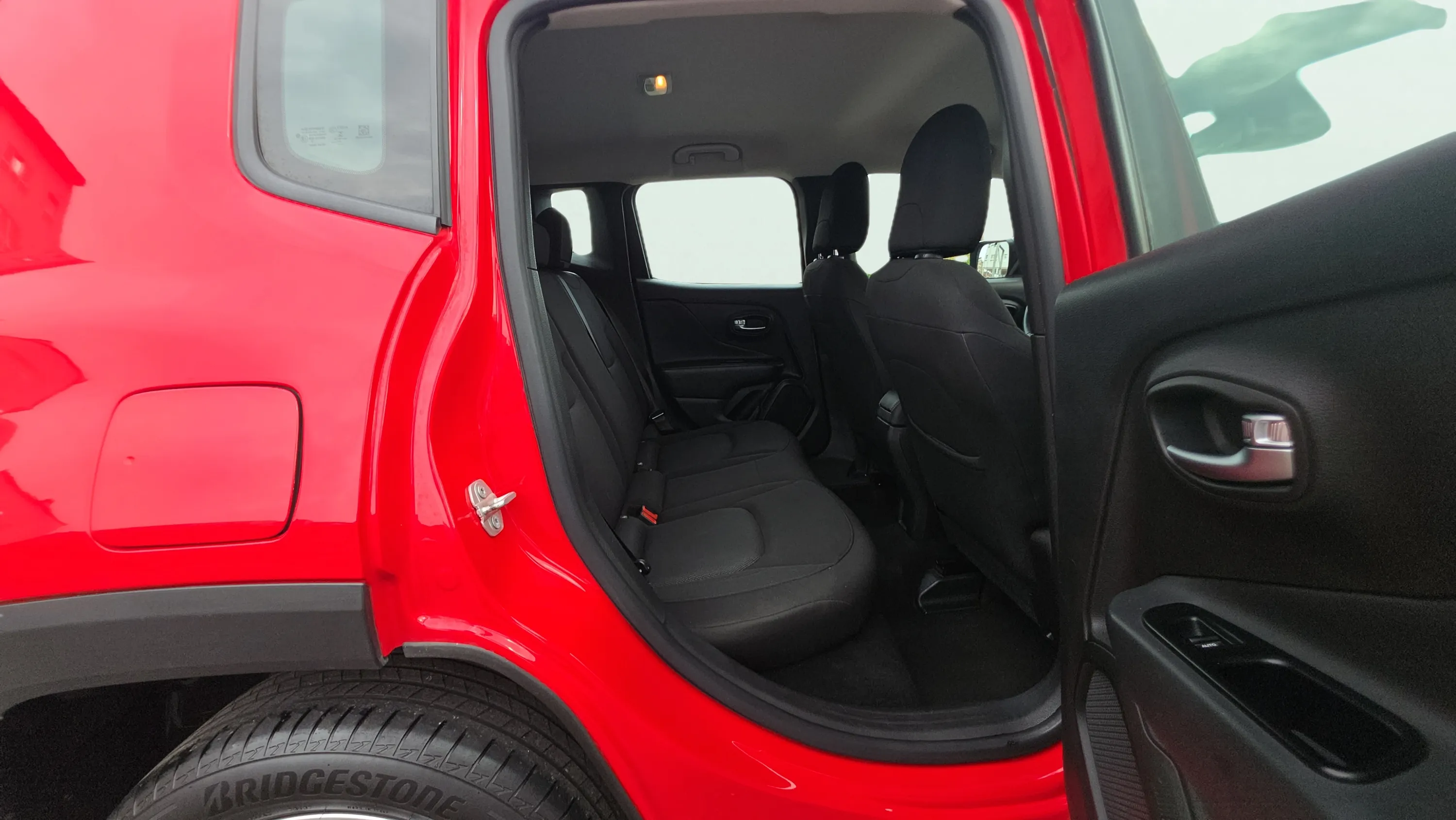 Jeep Renegade Longitude 1.0G 4x2 - foto 11