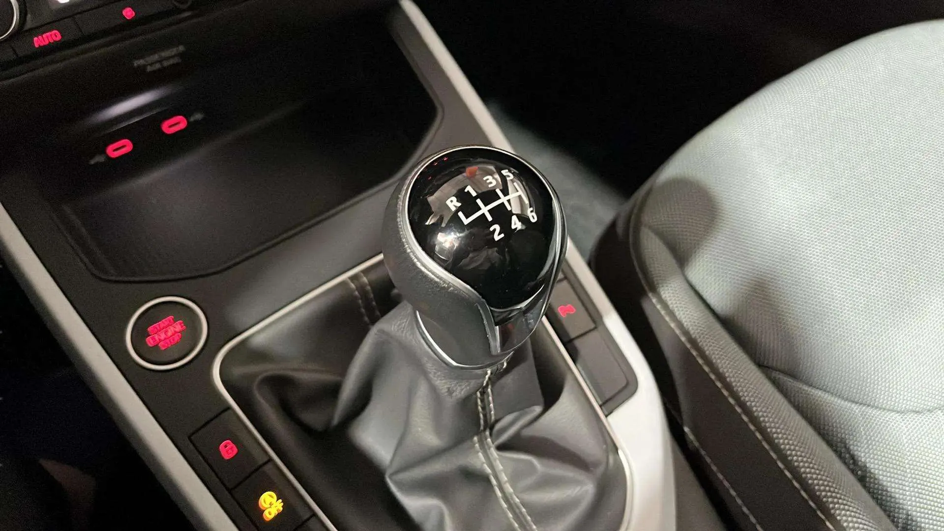 SEAT Ibiza 1.0 TSI Special Edition Xcellence - foto 17