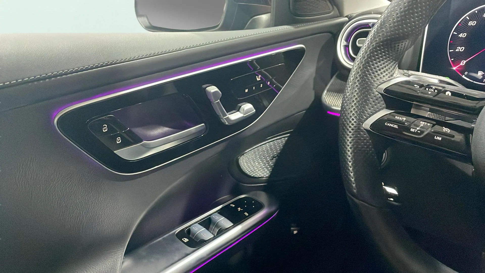 Mercedes-Benz Clase C C 200 - foto 24
