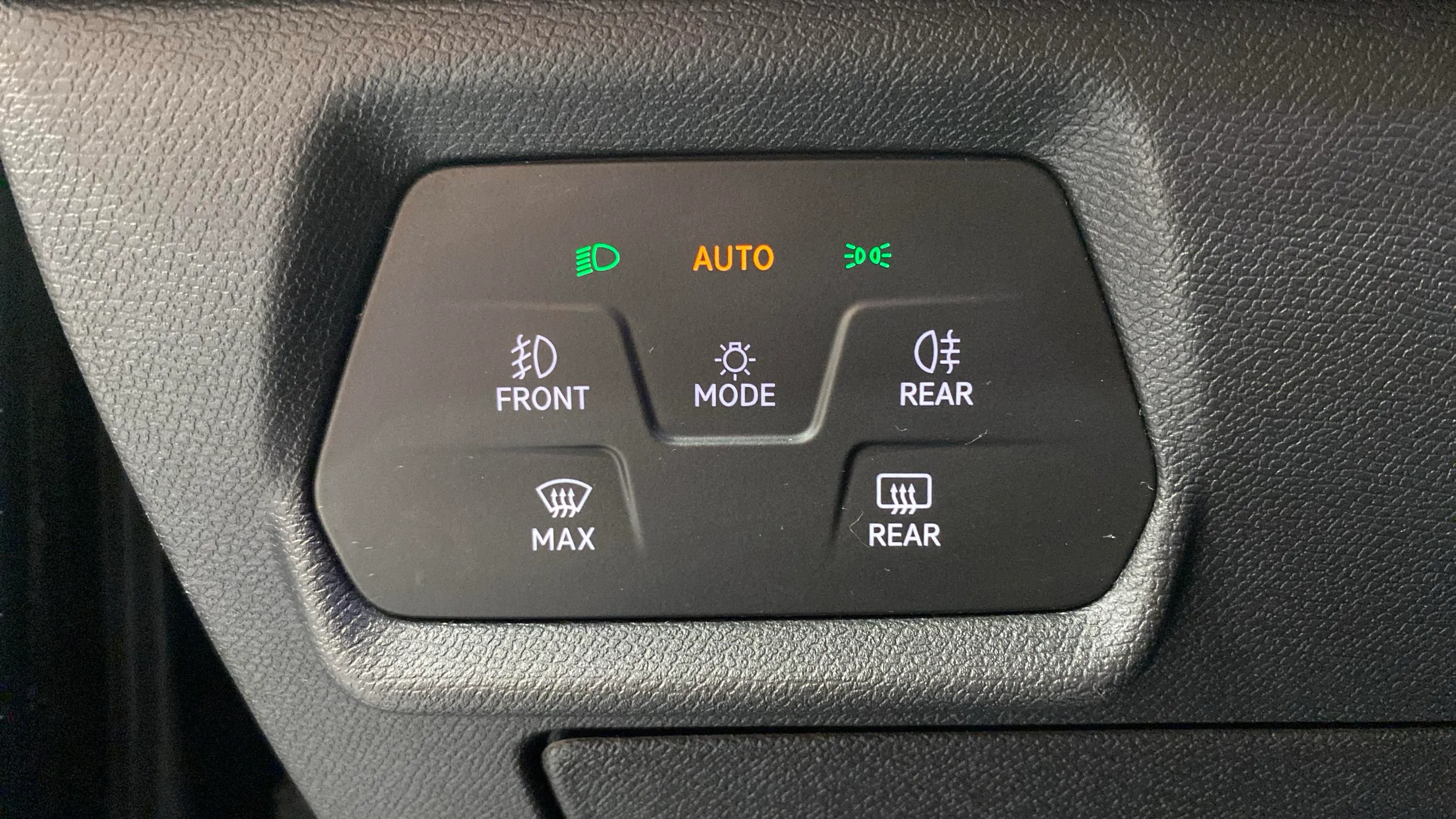 Cupra Formentor 1.5 TSI DSG - foto 17