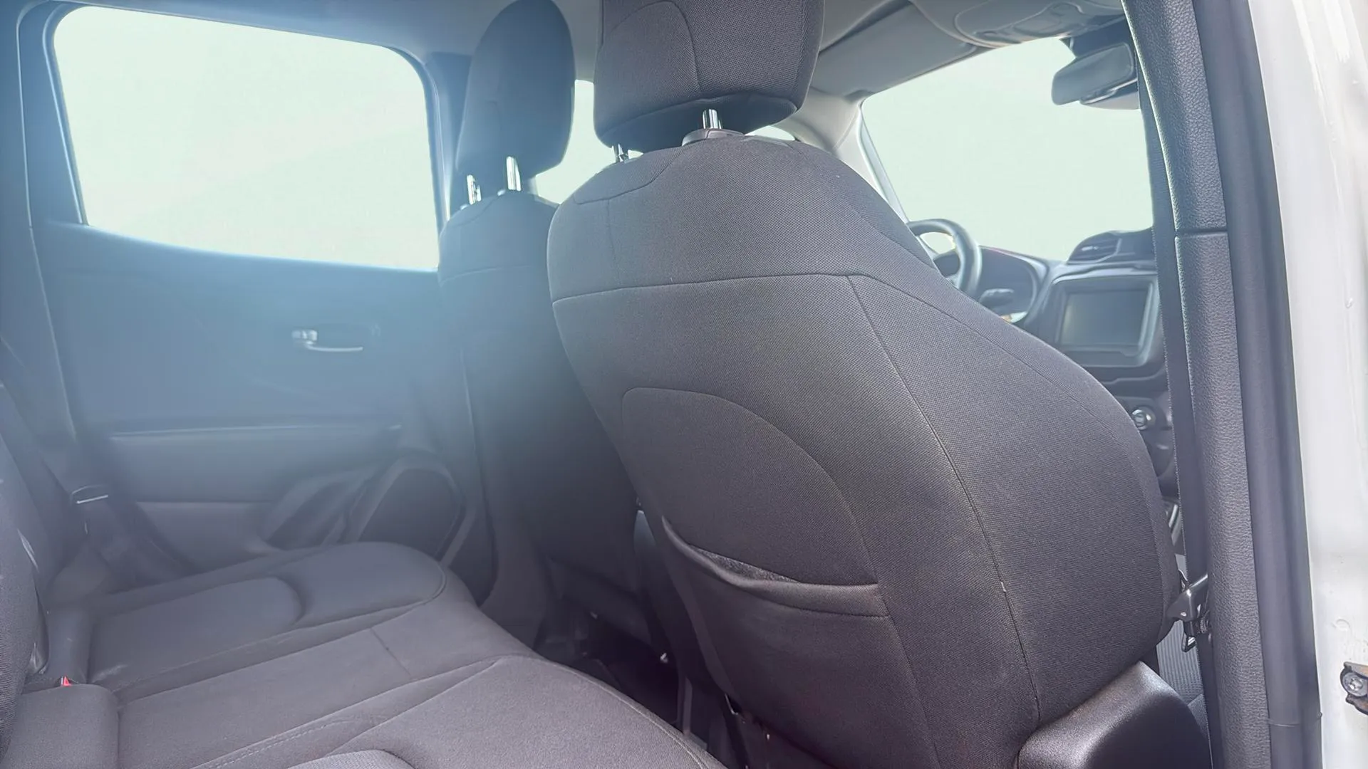 Jeep Renegade Longitude 1.0G 4x2 - foto 17