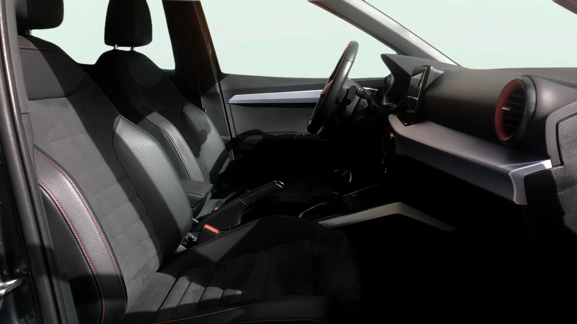 SEAT Arona 1.5 TSI DSG FR XL - foto 9