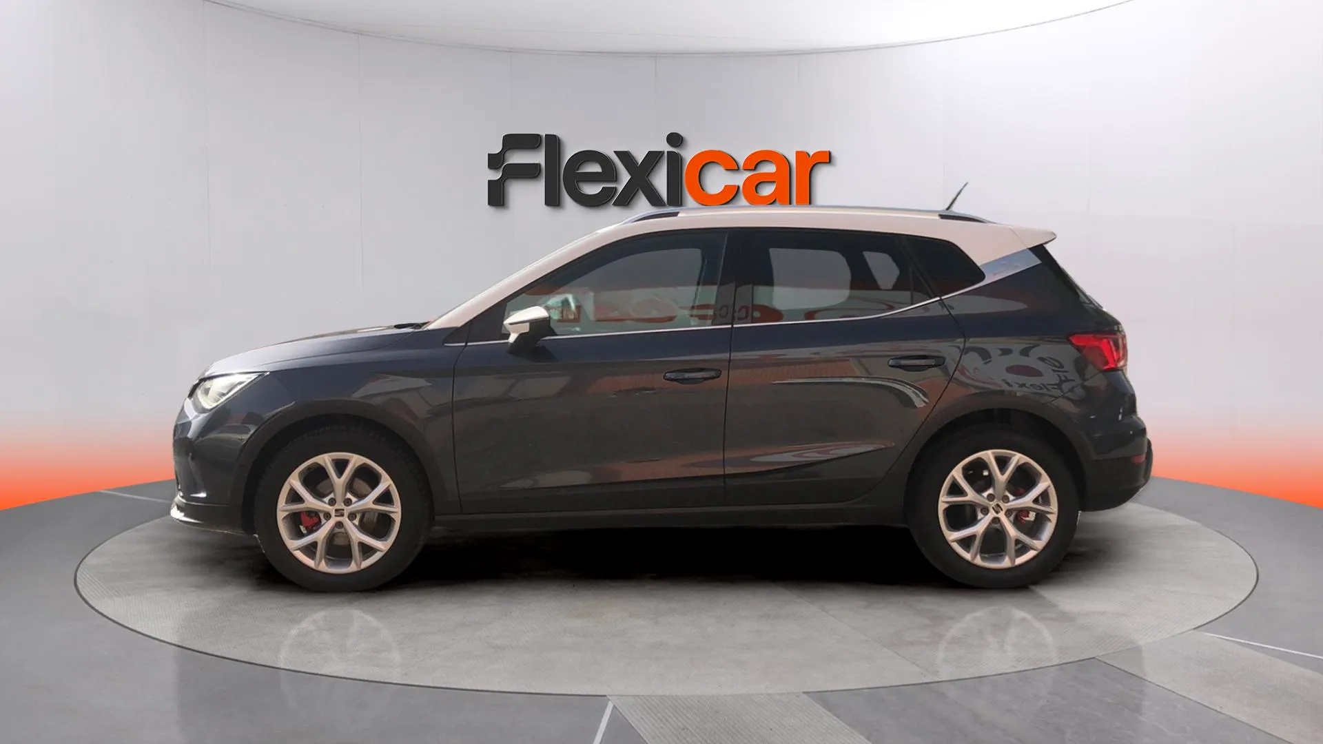 SEAT Arona 1.5 TSI DSG FR XL - foto 8