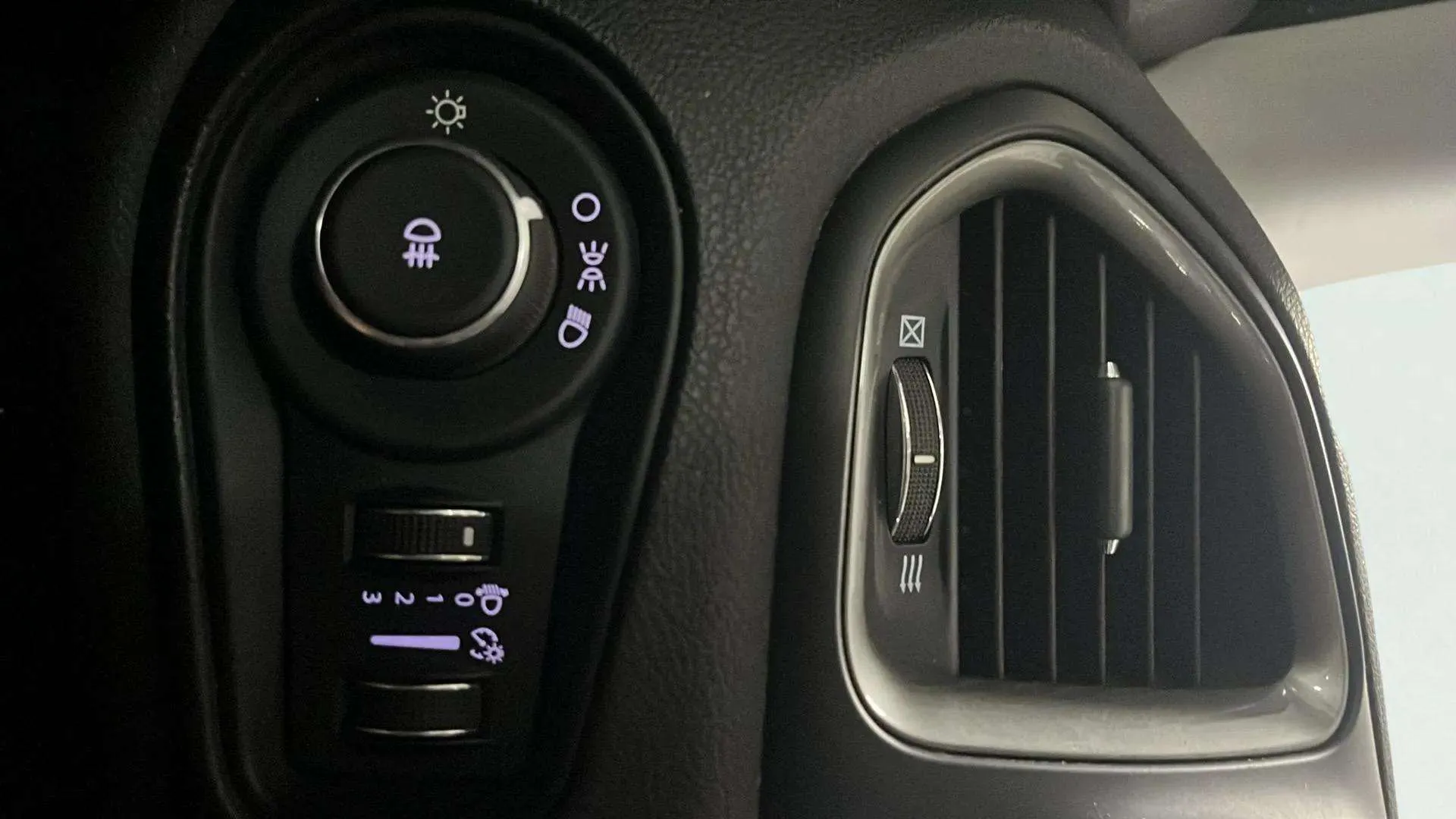 Jeep Renegade Longitude 1.0G 4x2 - foto 21