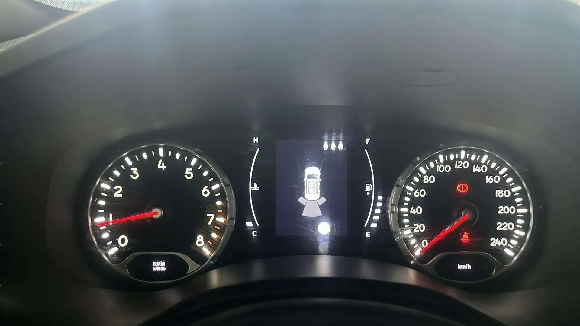 Jeep Renegade Longitude 1.0G 4x2 - foto 18