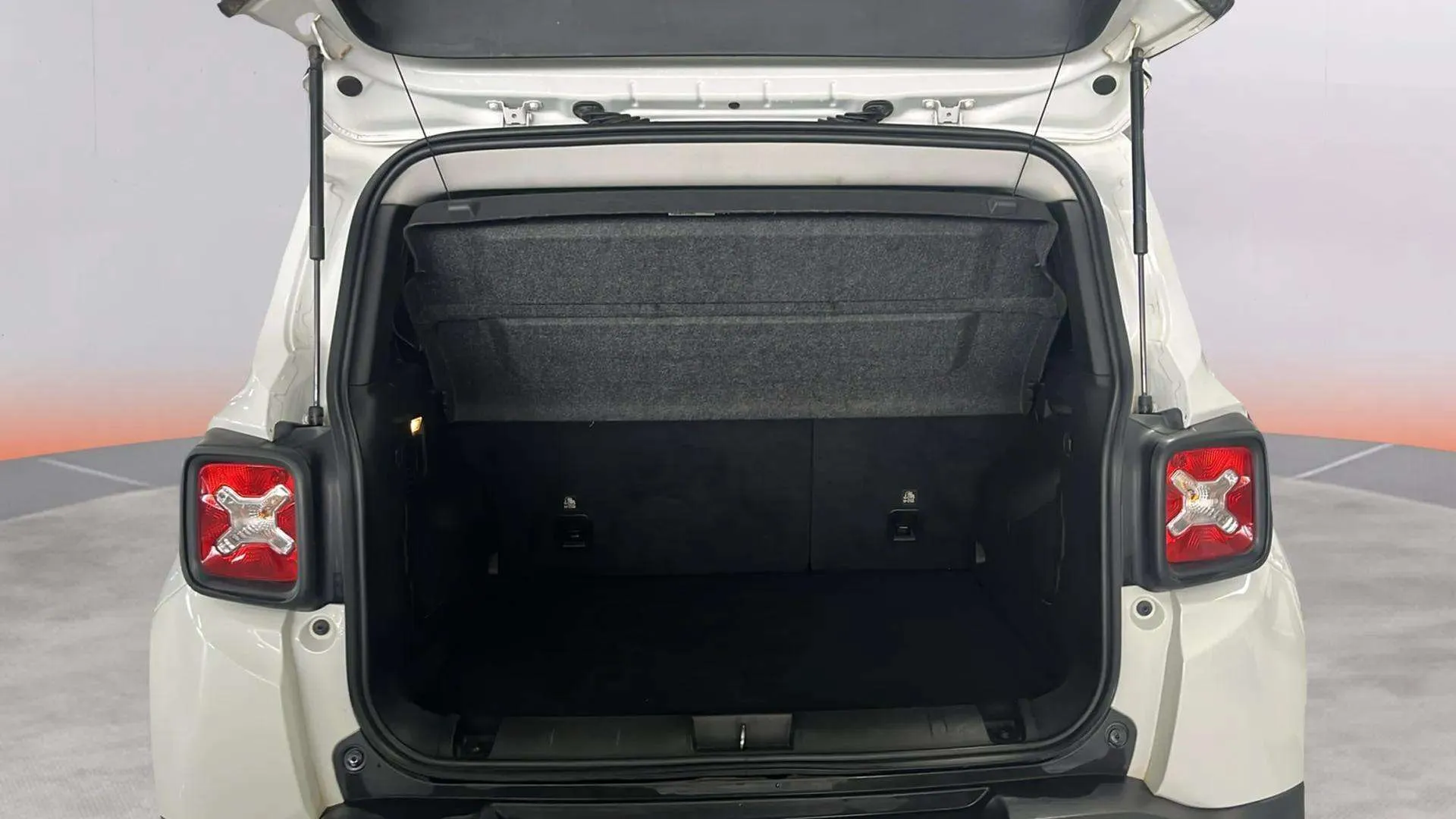 Jeep Renegade Longitude 1.0G 4x2 - foto 9