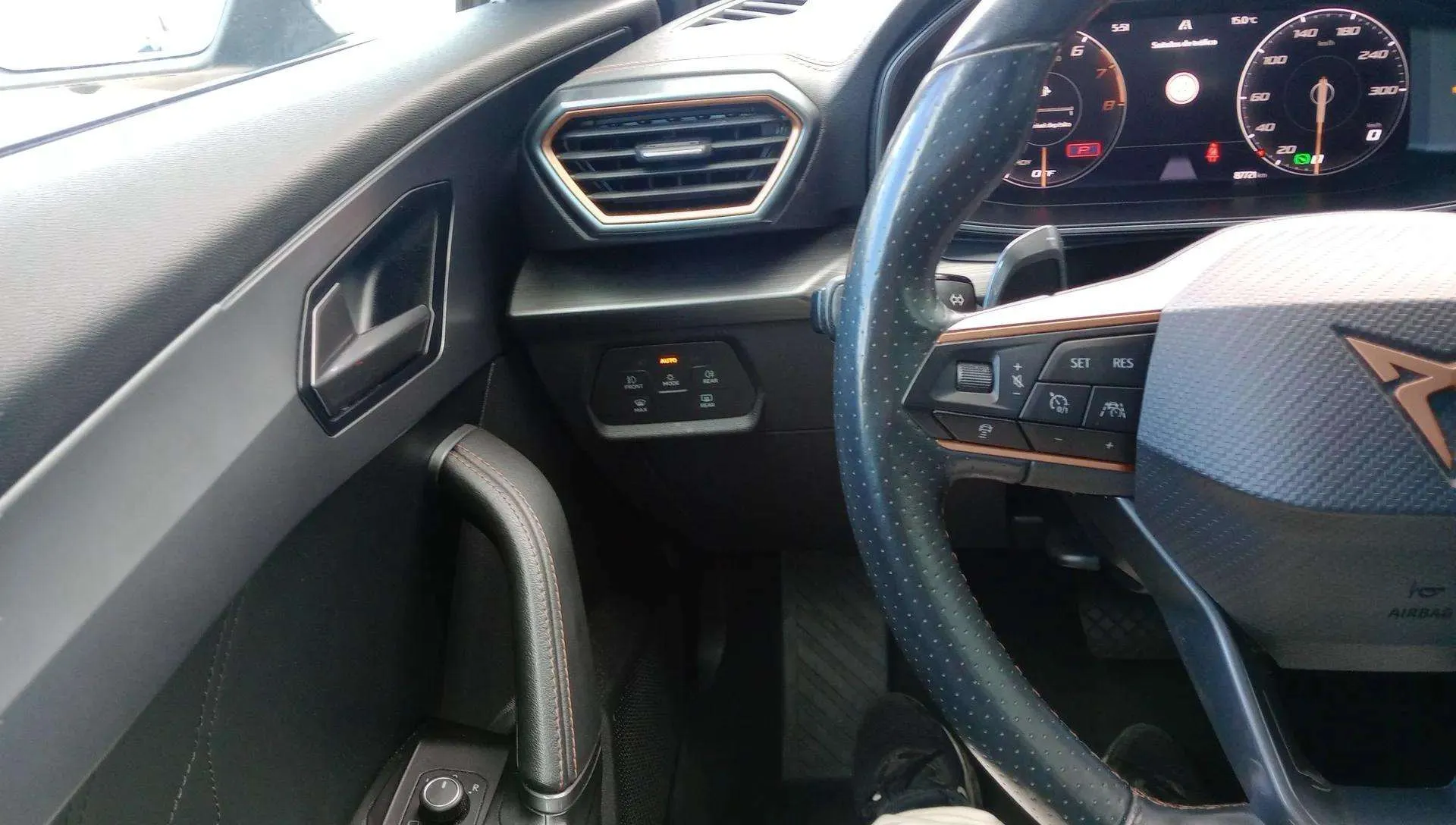 Cupra Formentor 1.5 TSI DSG - foto 8