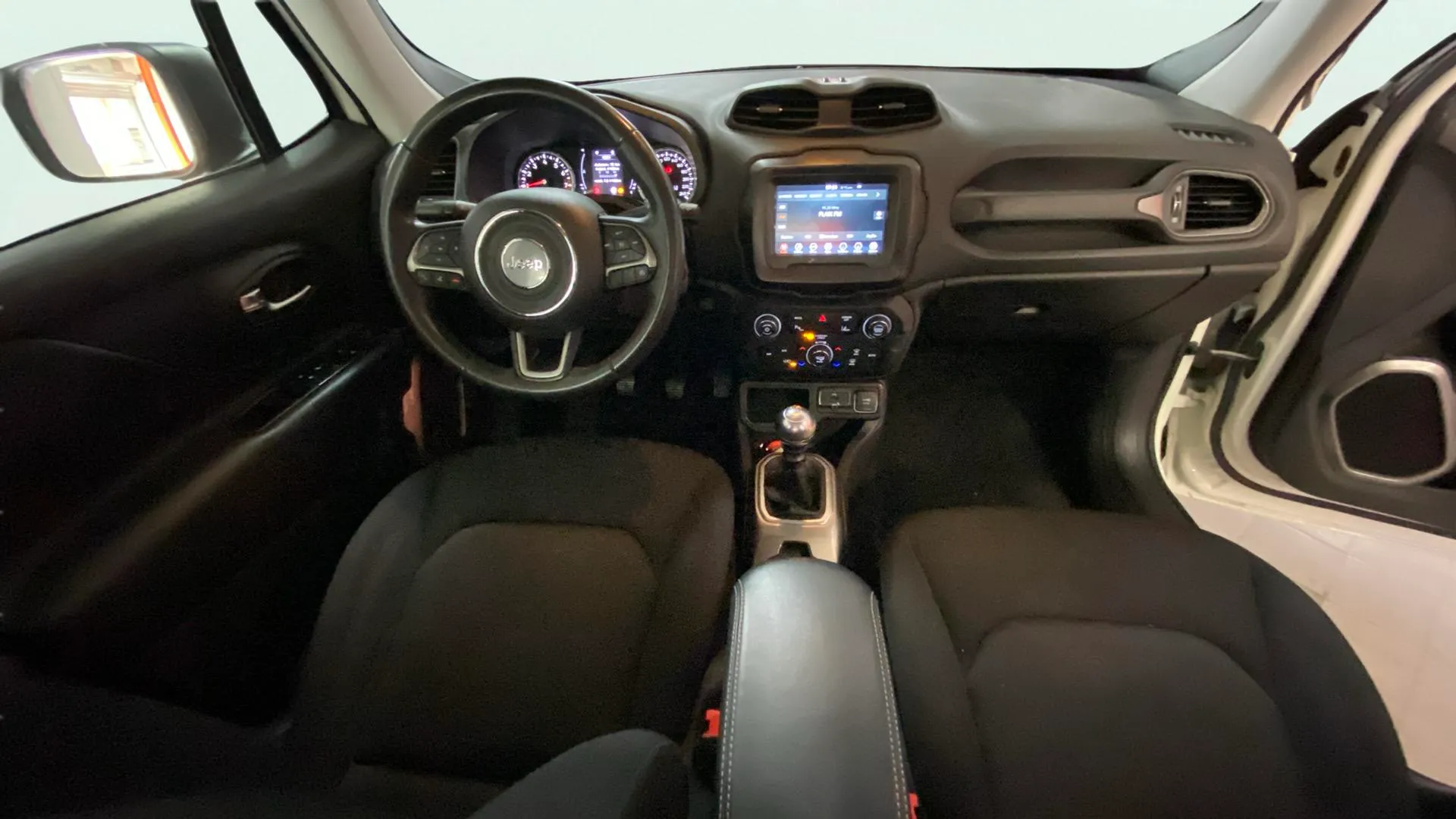 Jeep Renegade Longitude 1.0G 4x2 - foto 7