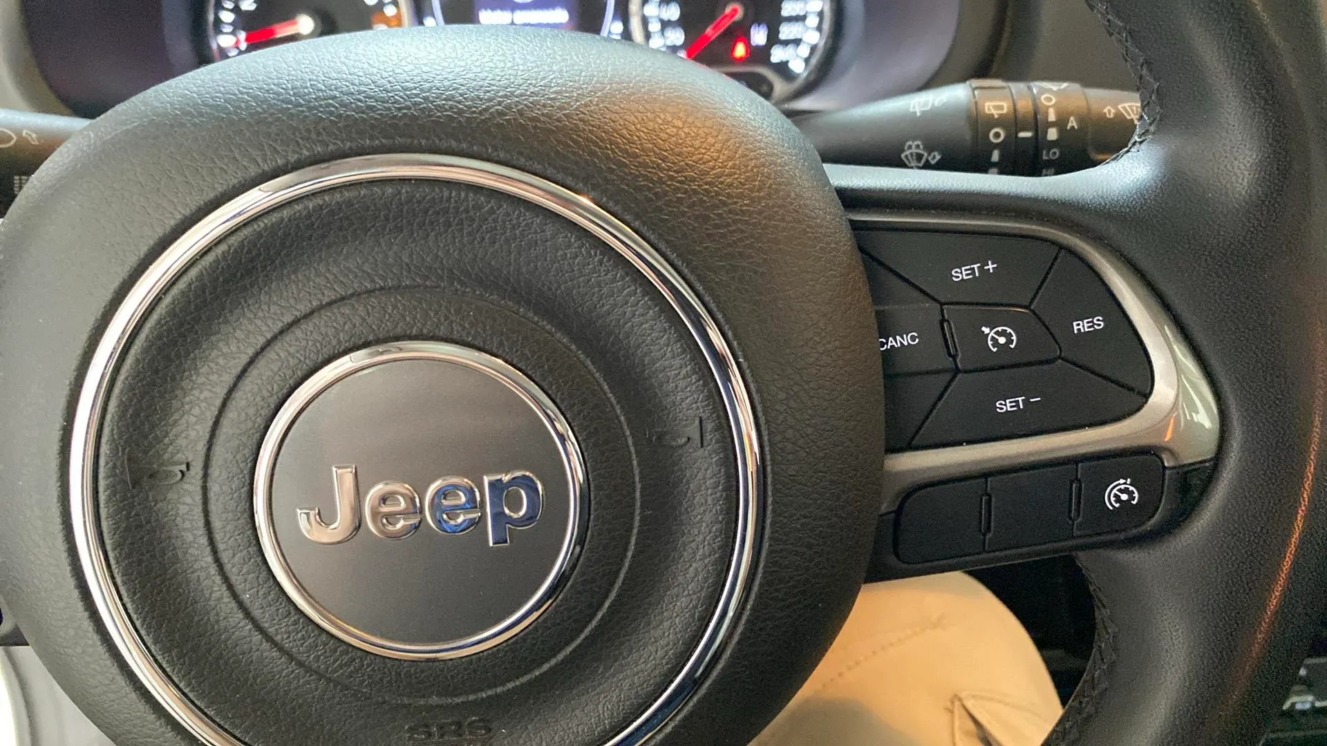 Jeep Renegade Longitude 1.0G 4x2 - foto 15