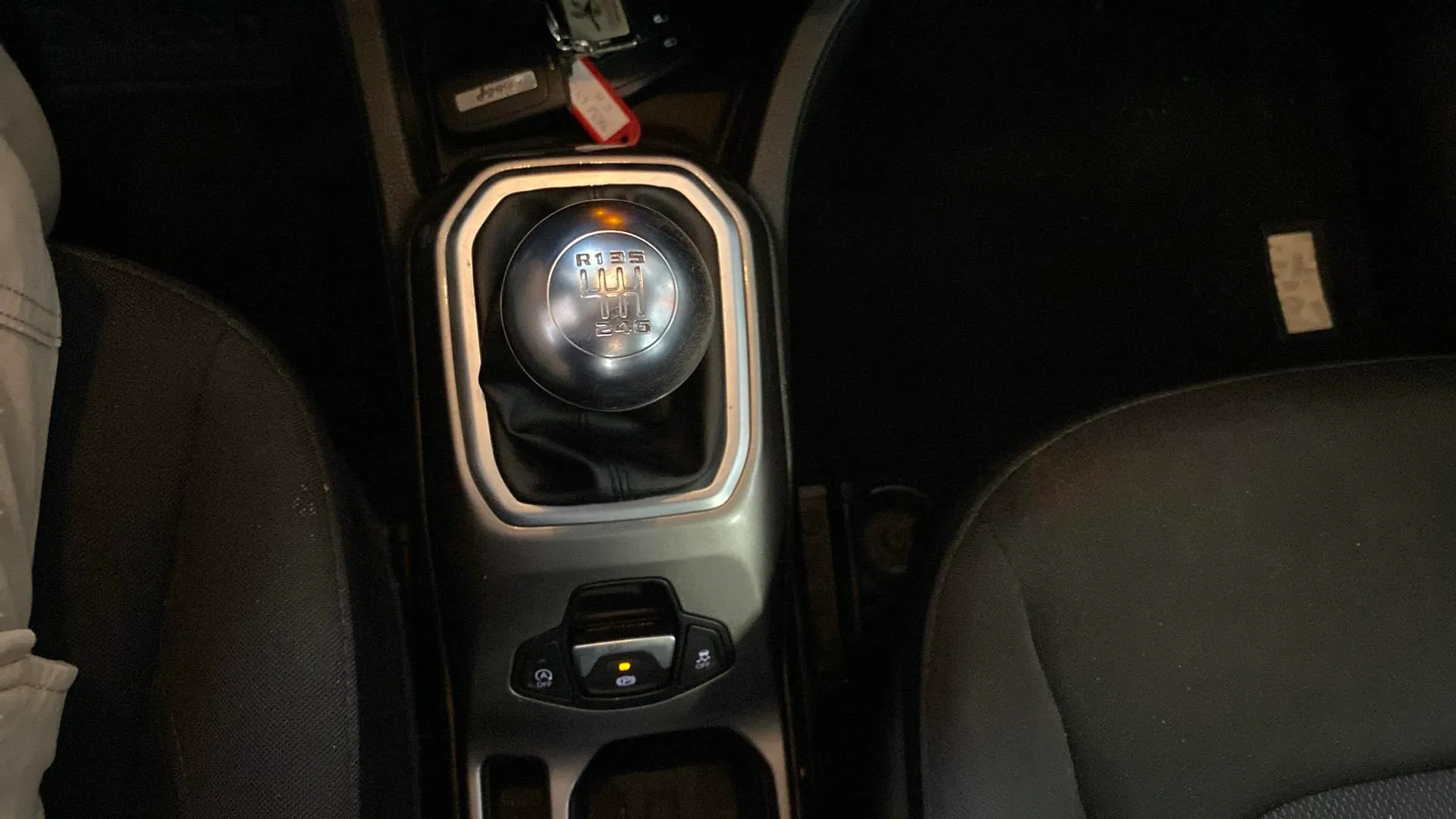 Jeep Renegade Longitude 1.0G 4x2 - foto 19