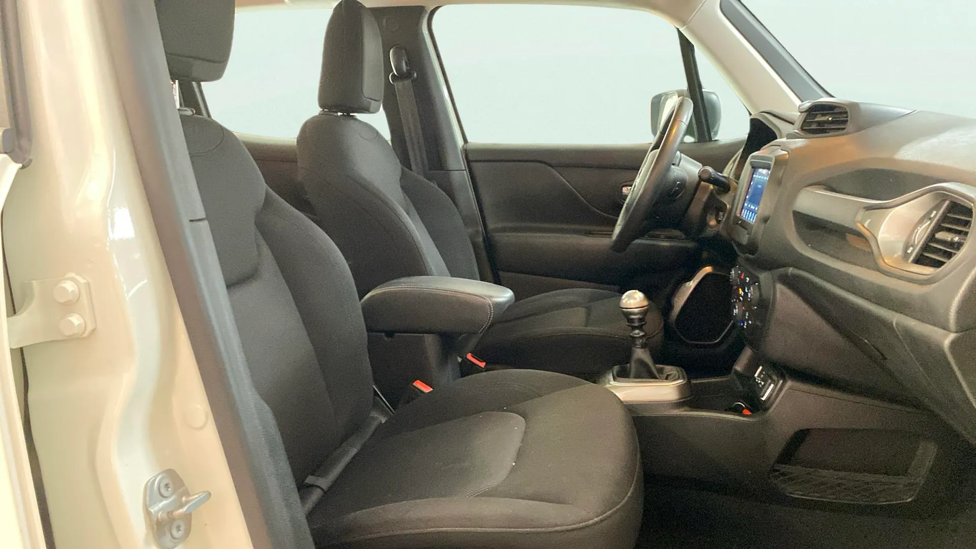 Jeep Renegade Longitude 1.0G 4x2 - foto 11