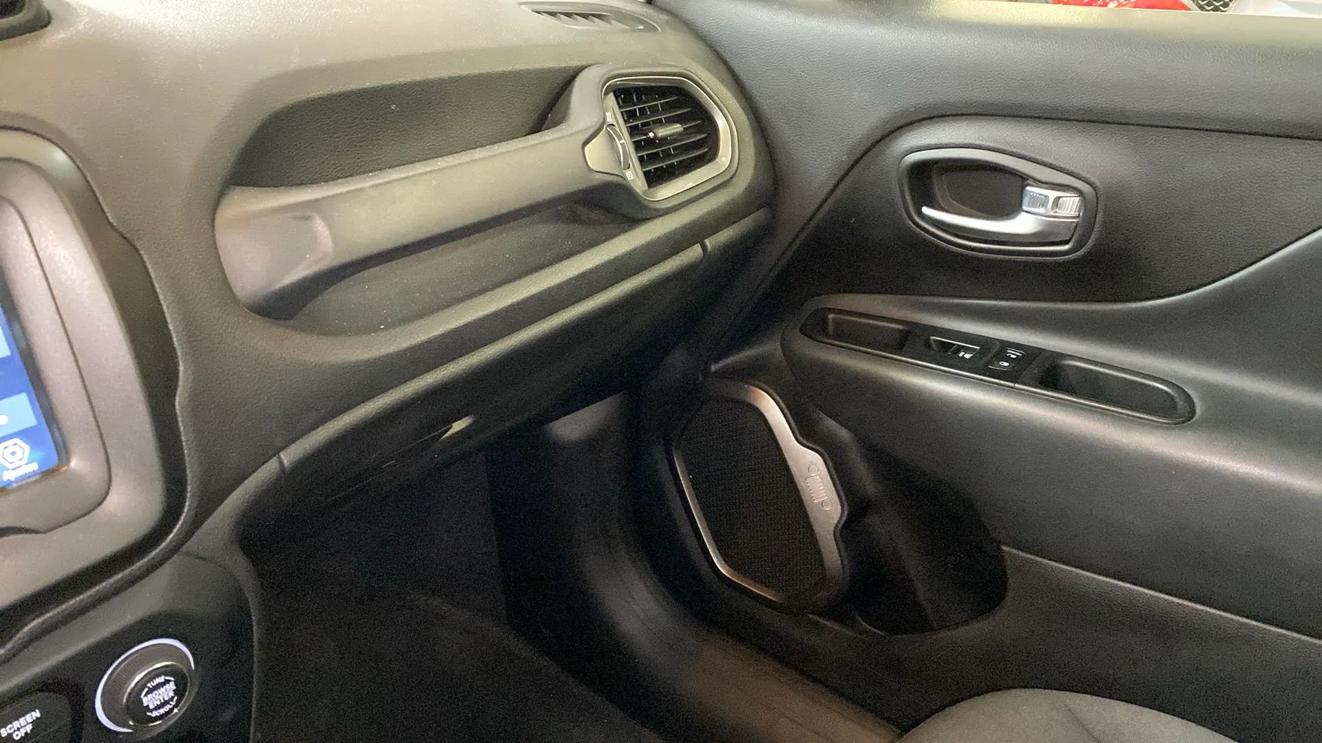 Jeep Renegade Longitude 1.0G 4x2 - foto 21