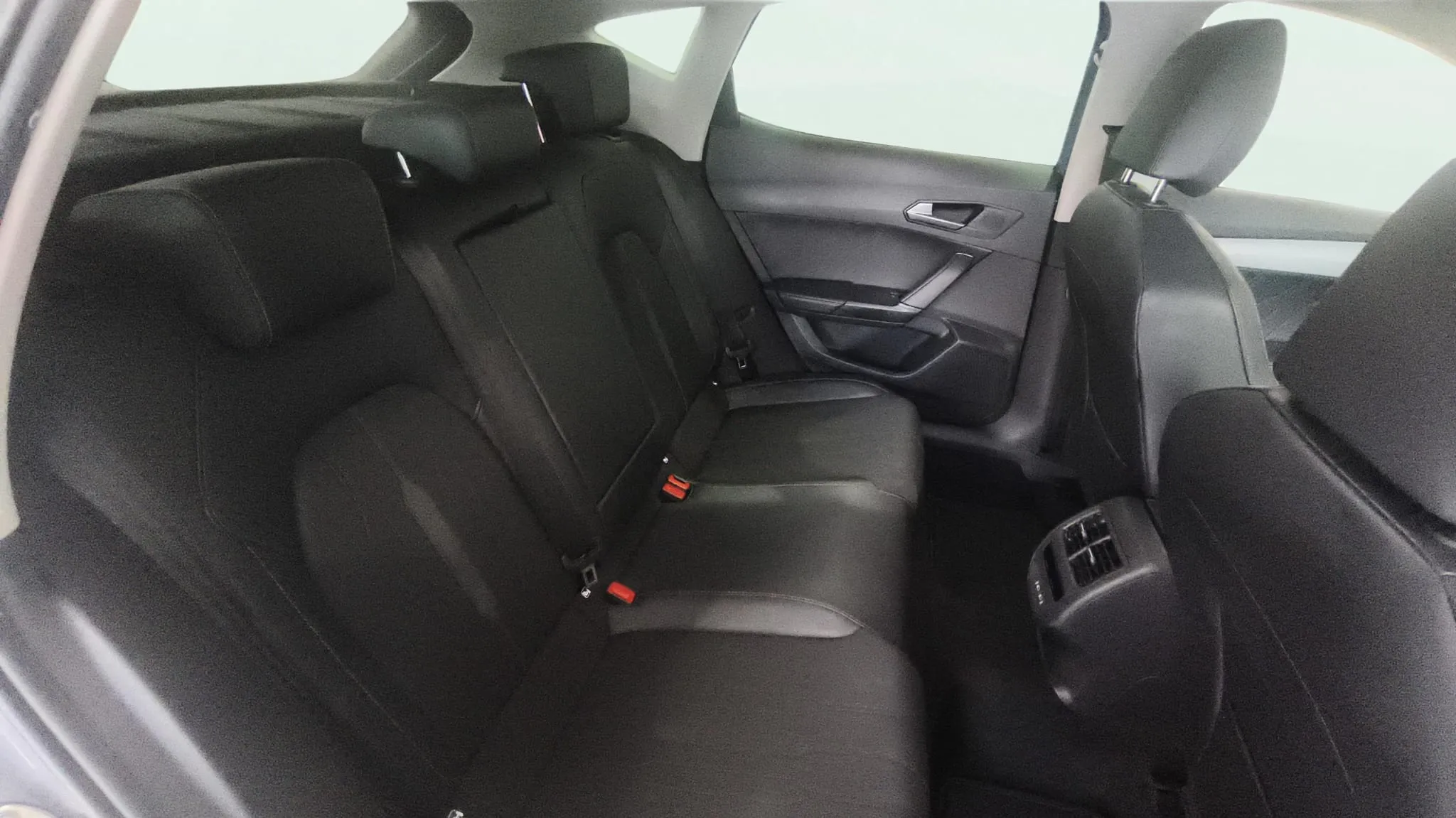 Cupra Formentor 1.5 TSI DSG - foto 21