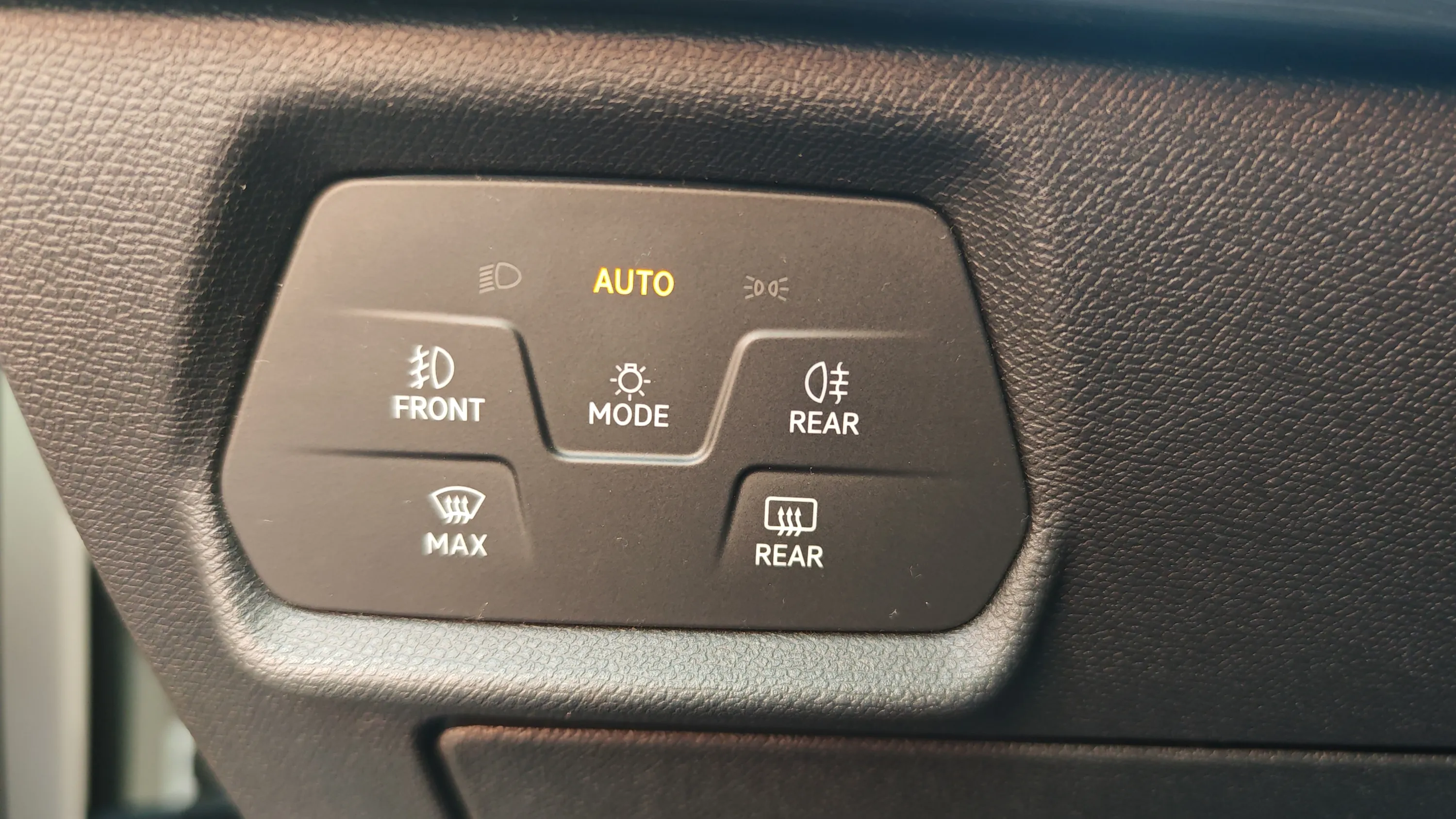 Cupra Formentor 1.5 TSI DSG - foto 17