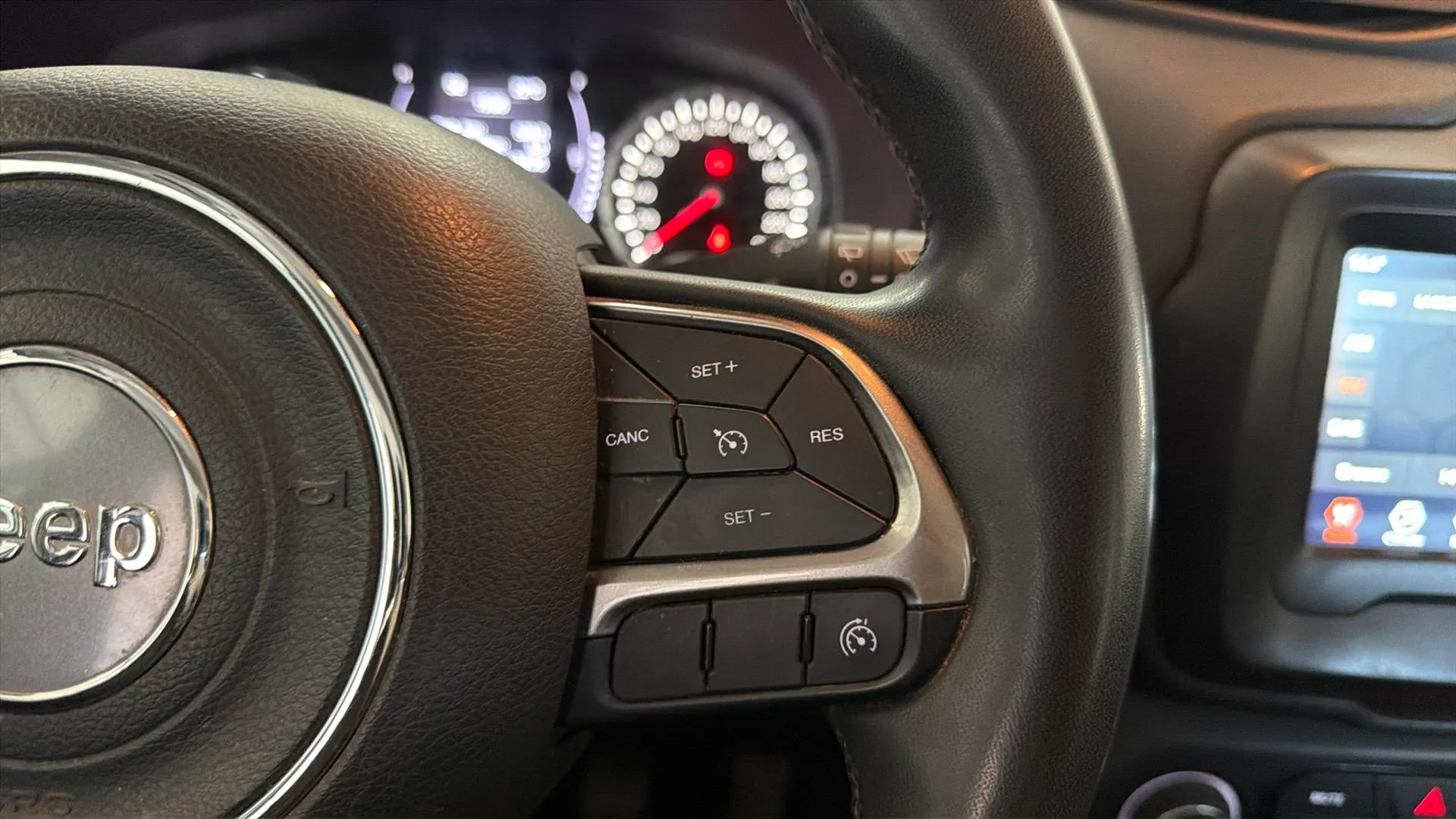 Jeep Renegade Longitude 1.0G 4x2 - foto 14
