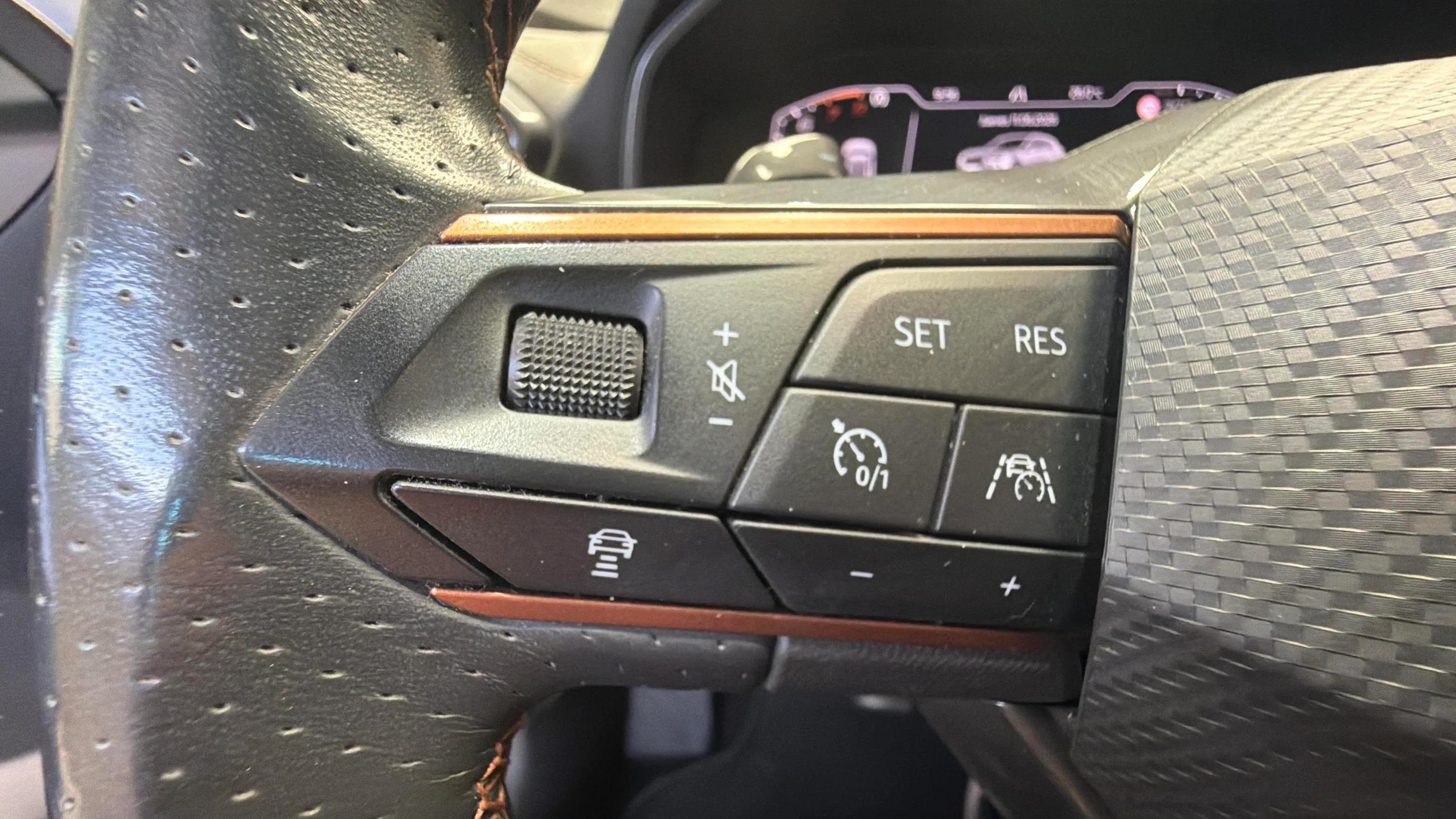 Cupra Formentor 1.5 TSI DSG - foto 18