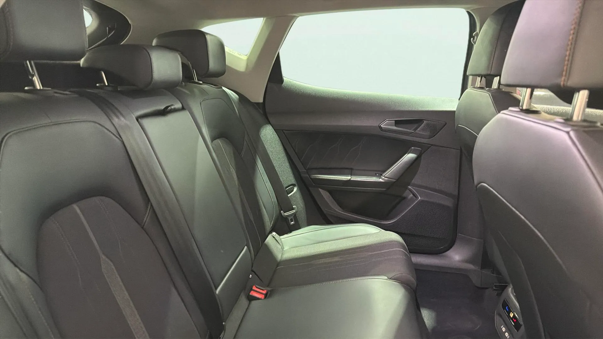 Cupra Formentor 1.5 TSI DSG - foto 14