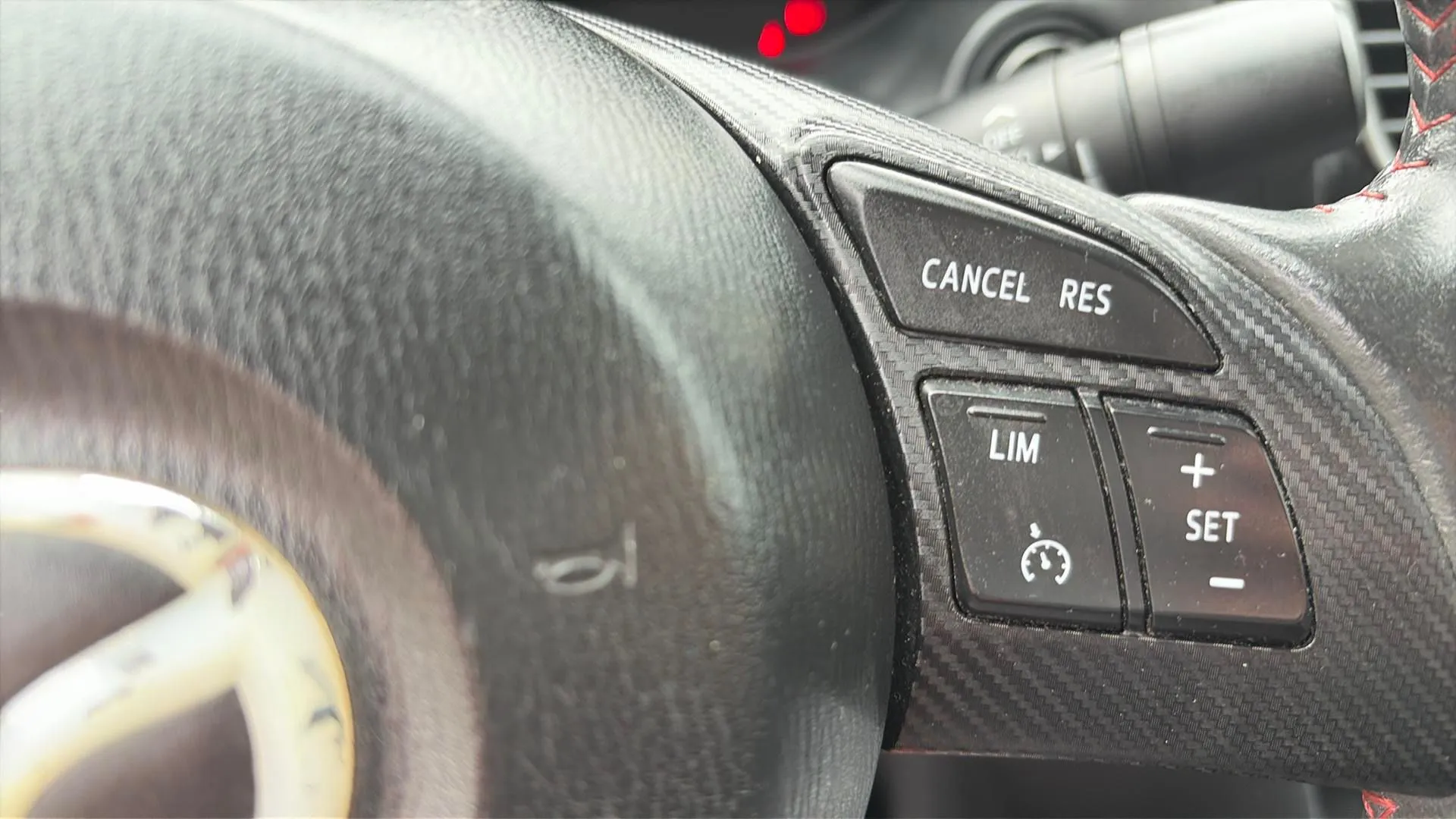 Mazda Mazda3 2.2 DE 150 Luxury - foto 18