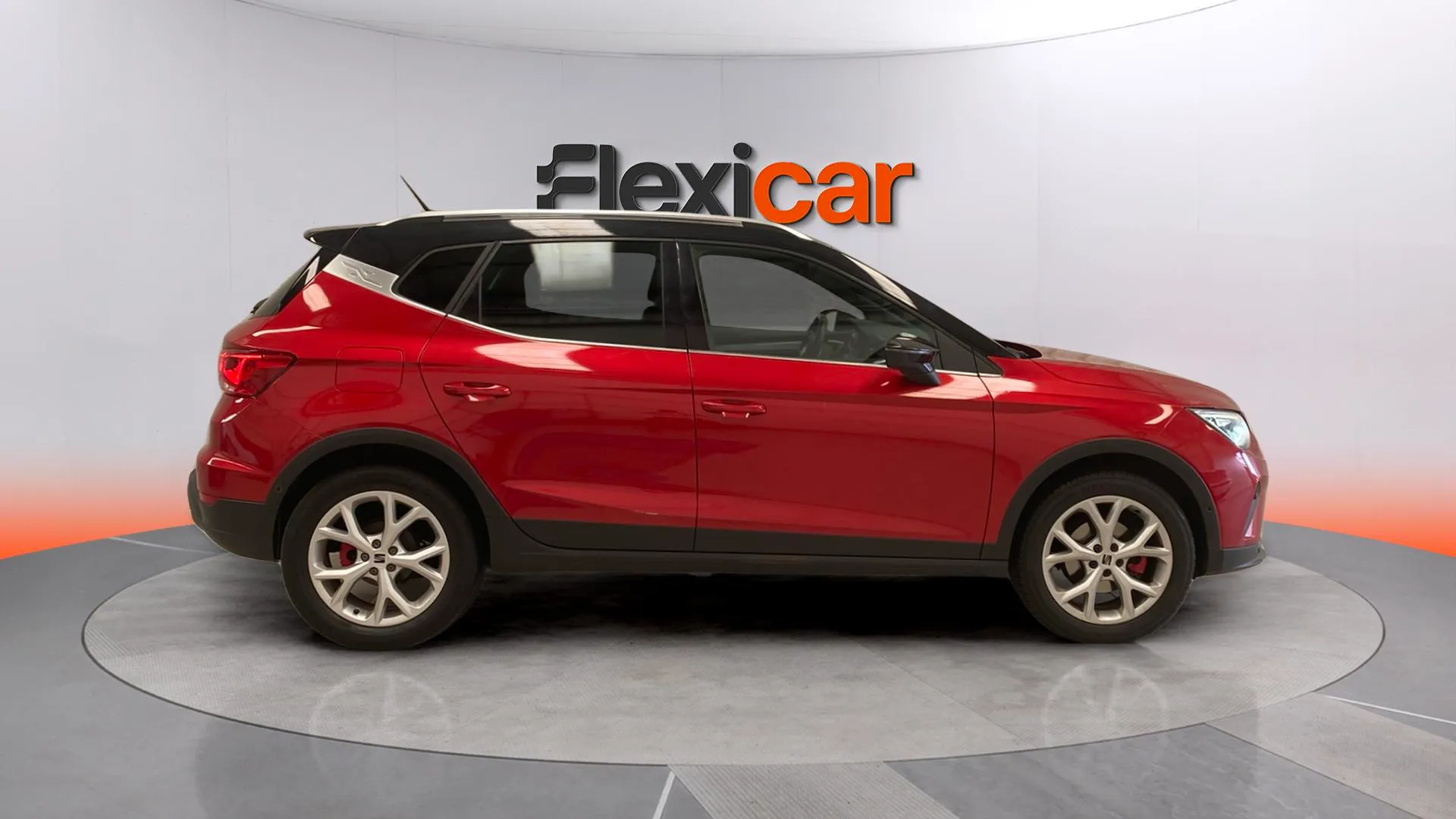 SEAT Arona 1.5 TSI DSG FR - foto 8