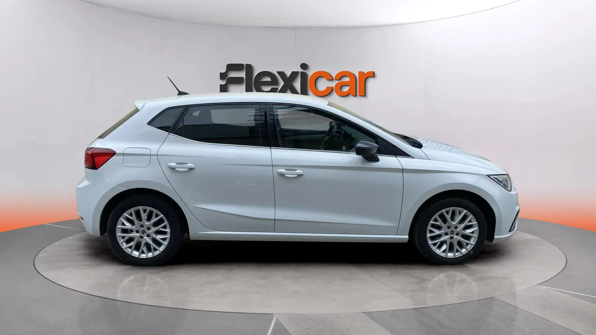 SEAT Ibiza 1.0 TSI Special Edition Xcellence - foto 2