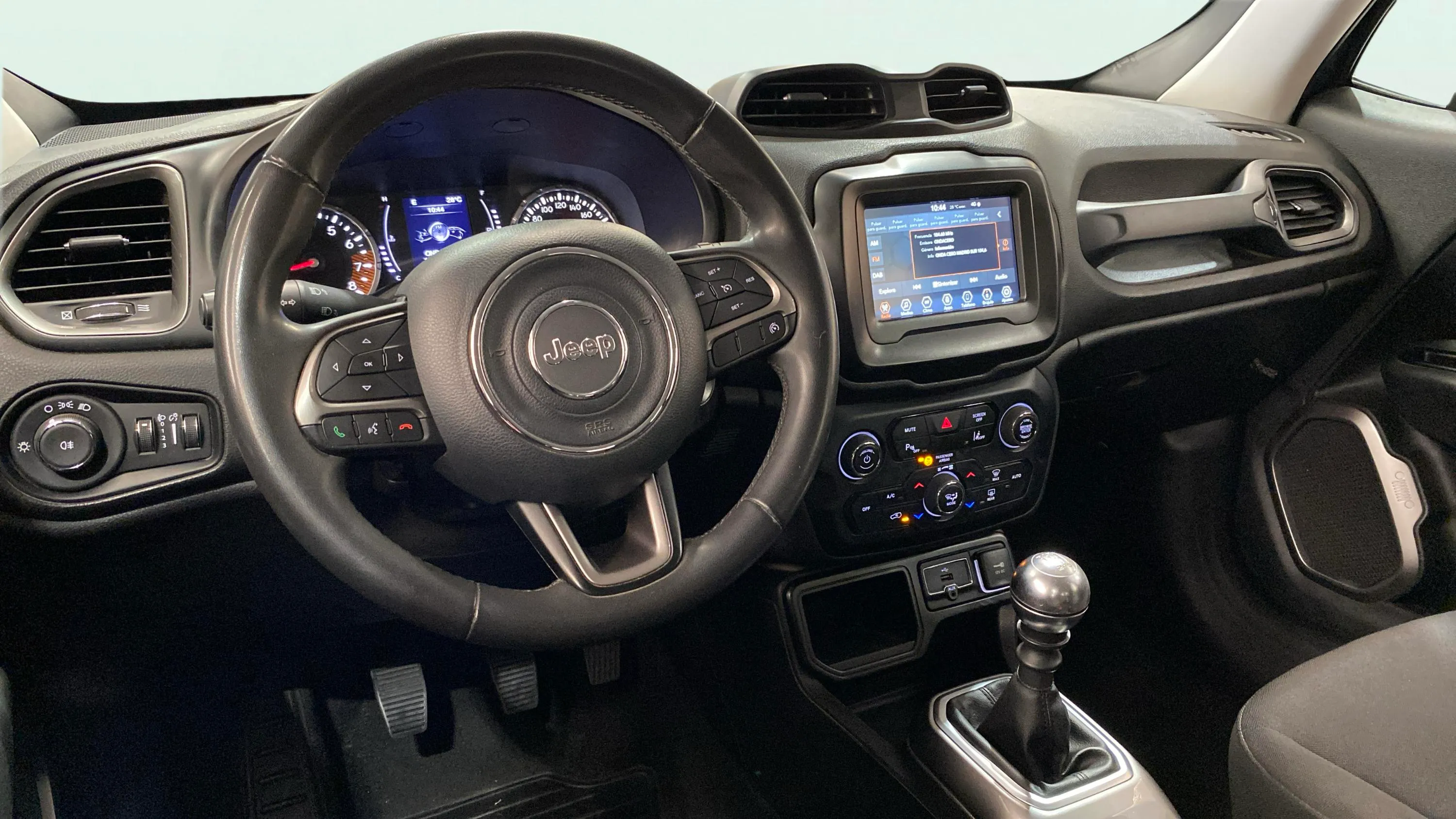Jeep Renegade Longitude 1.0G 4x2 - foto 29