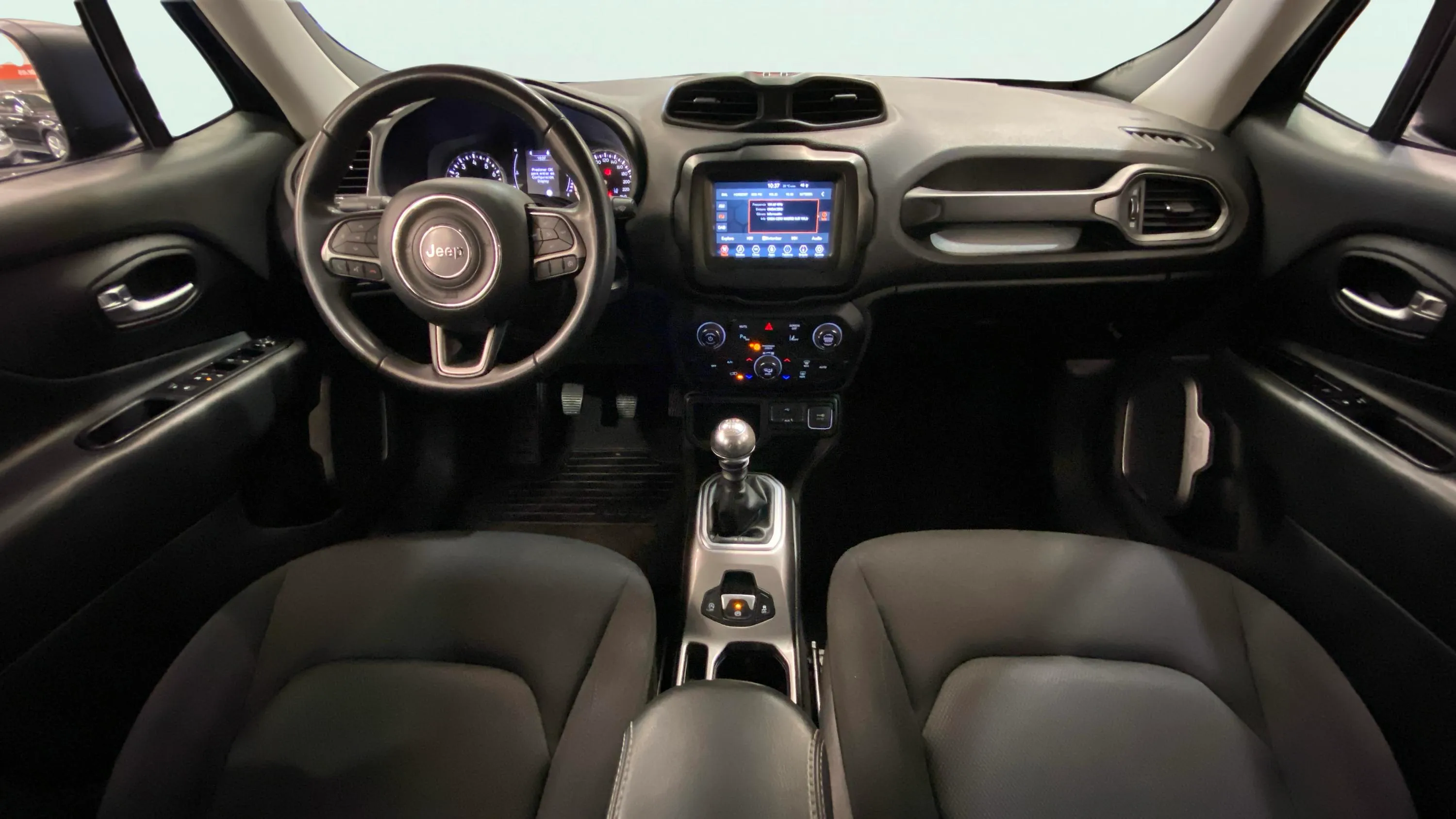 Jeep Renegade Longitude 1.0G 4x2 - foto 13