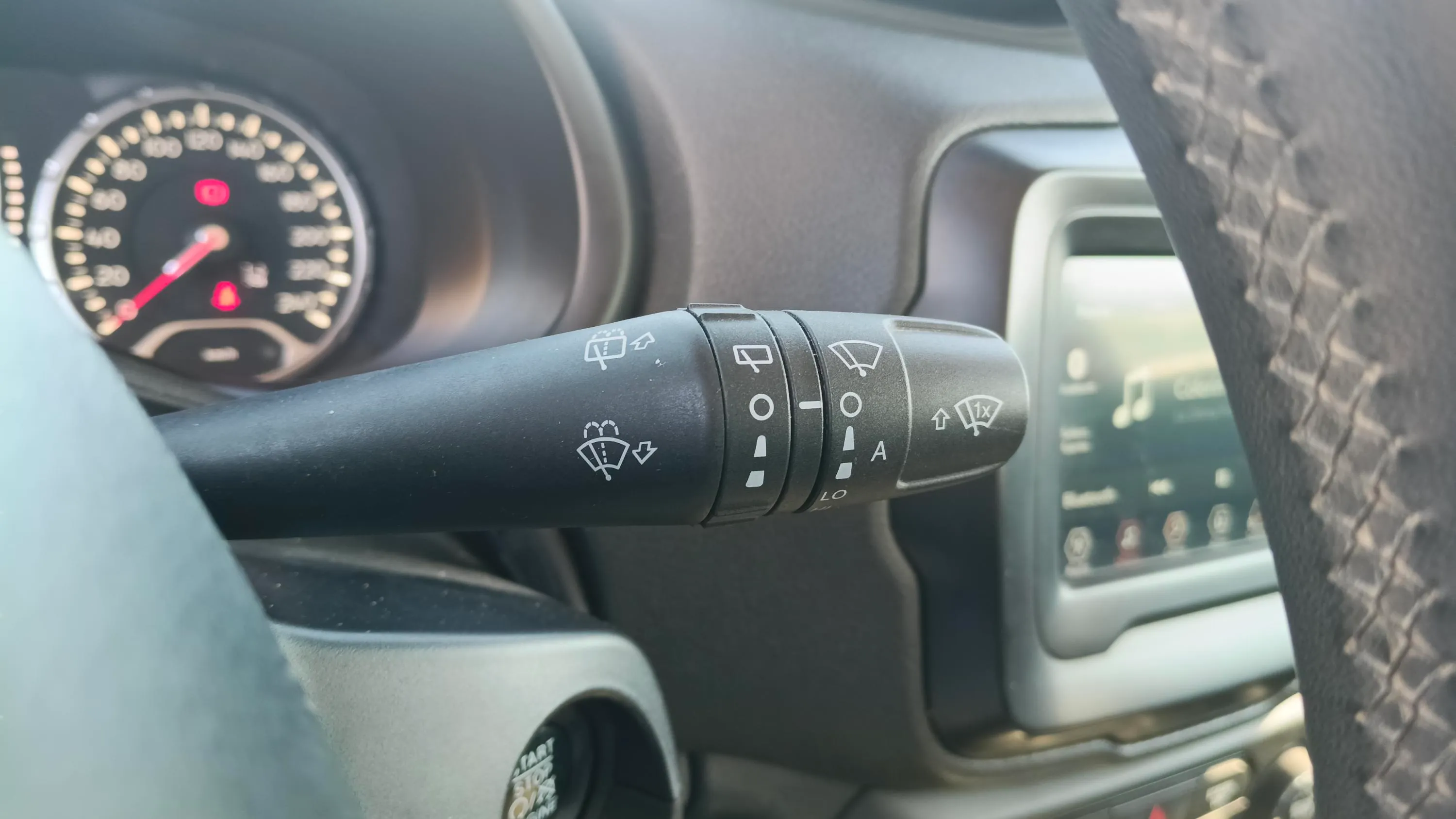 Jeep Renegade Longitude 1.0G 4x2 - foto 18