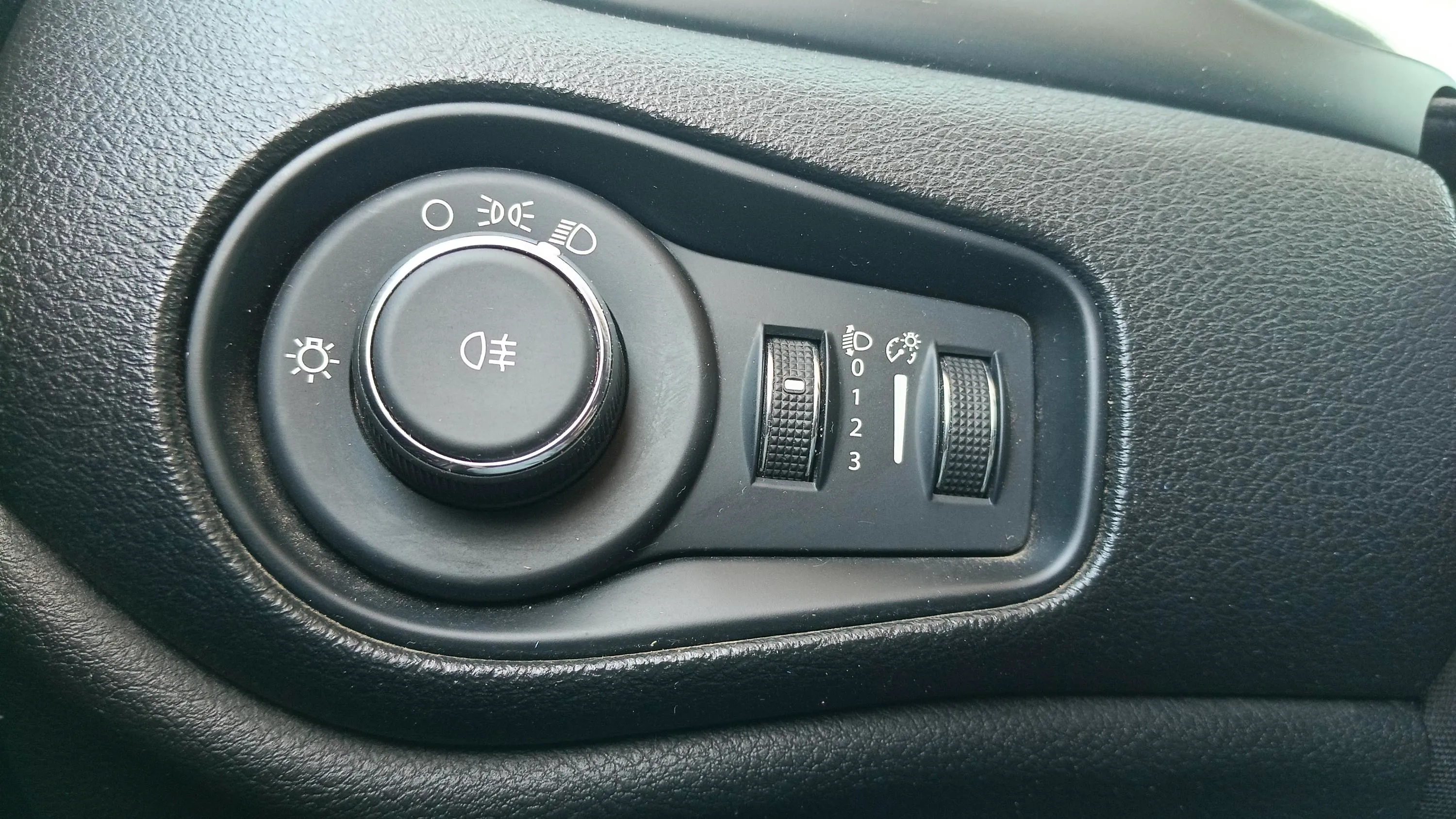 Jeep Renegade Longitude 1.0G 4x2 - foto 19