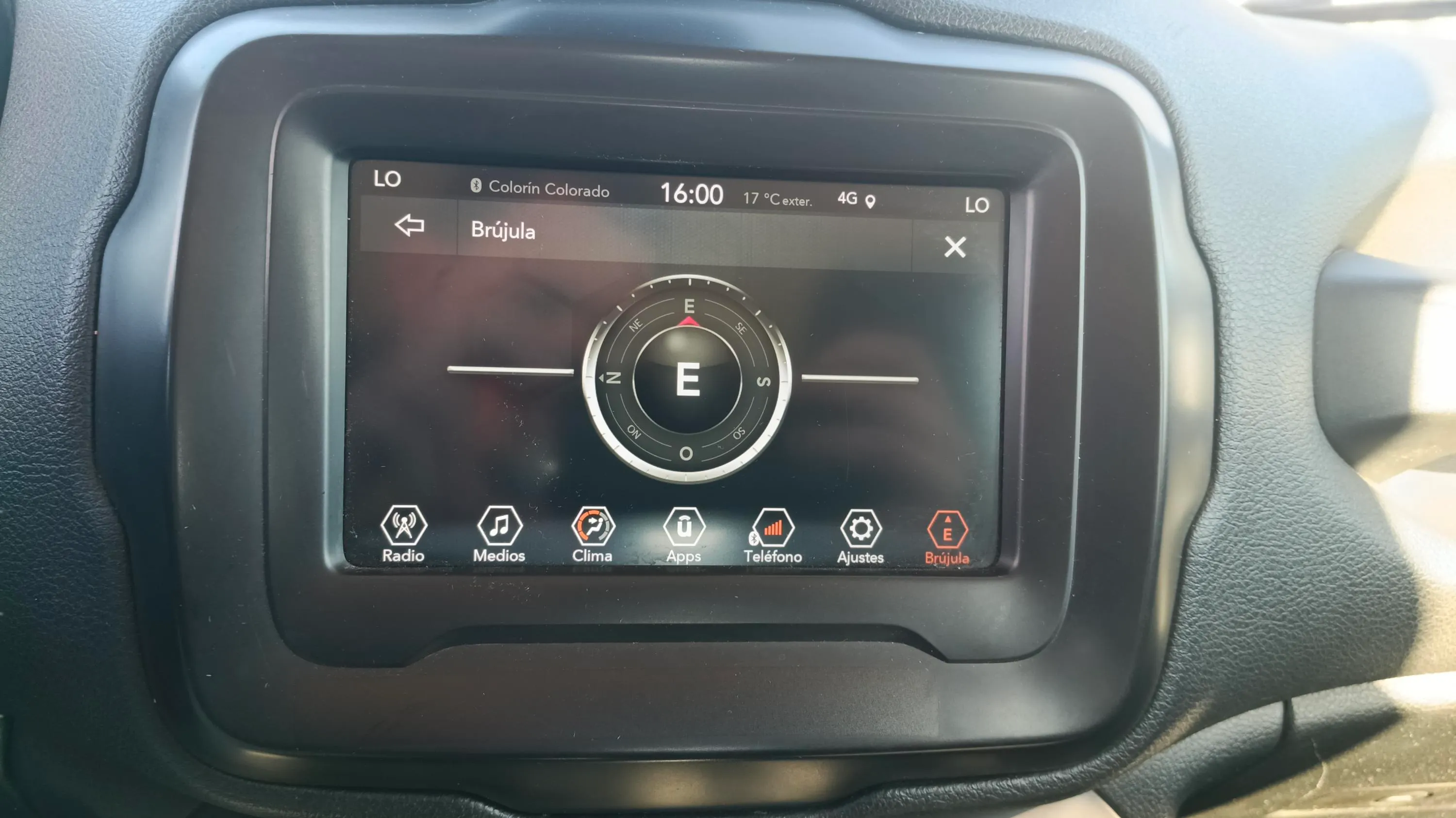 Jeep Renegade Longitude 1.0G 4x2 - foto 23