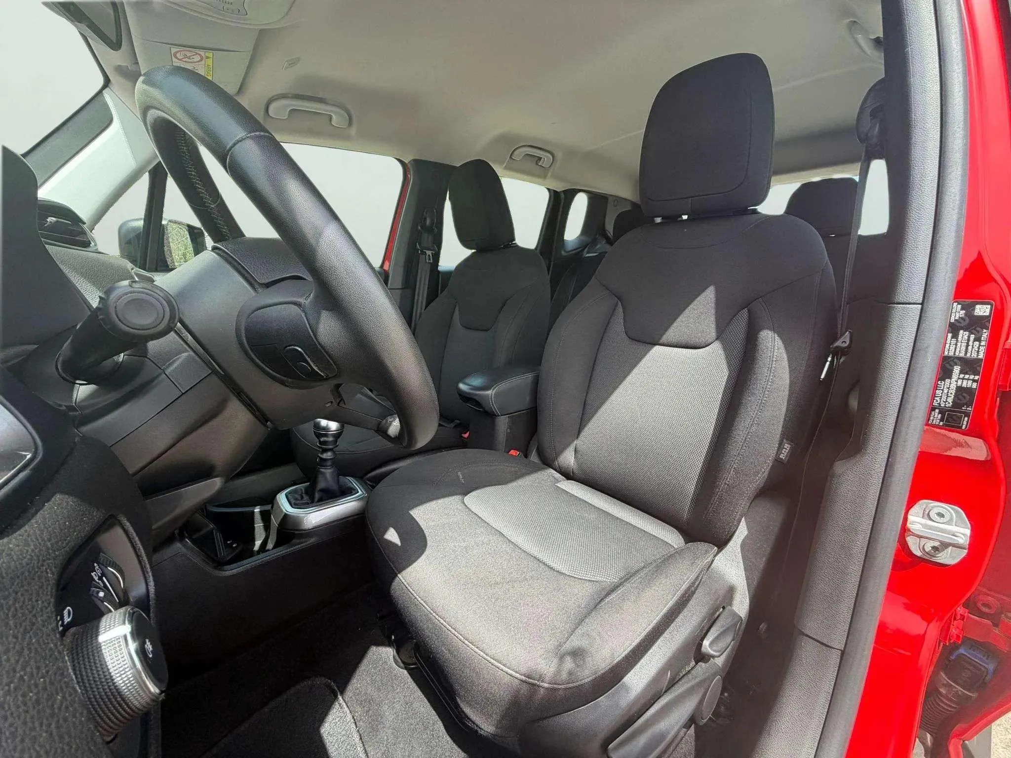 Jeep Renegade Longitude 1.0G 4x2 - foto 9