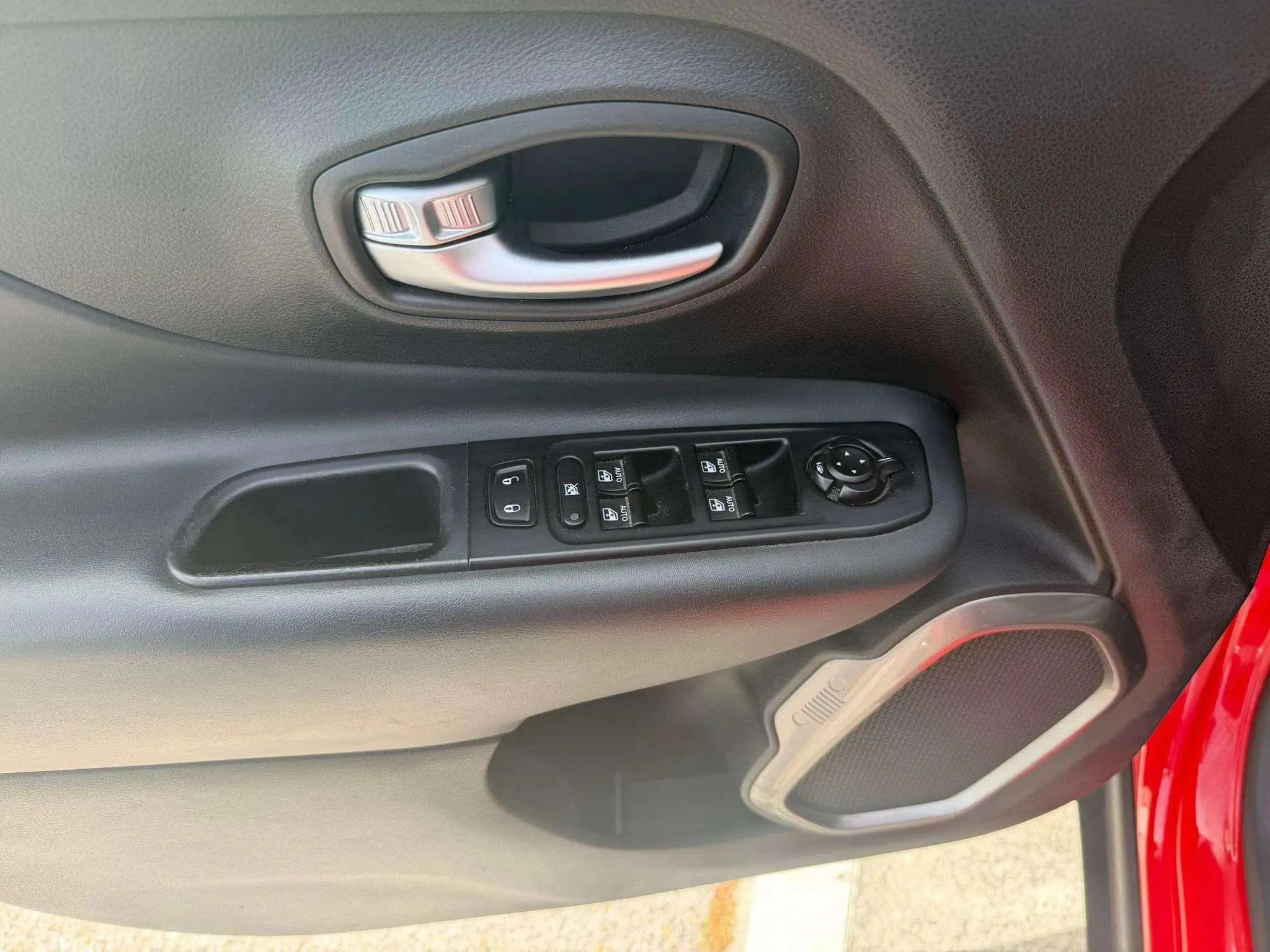 Jeep Renegade Longitude 1.0G 4x2 - foto 8