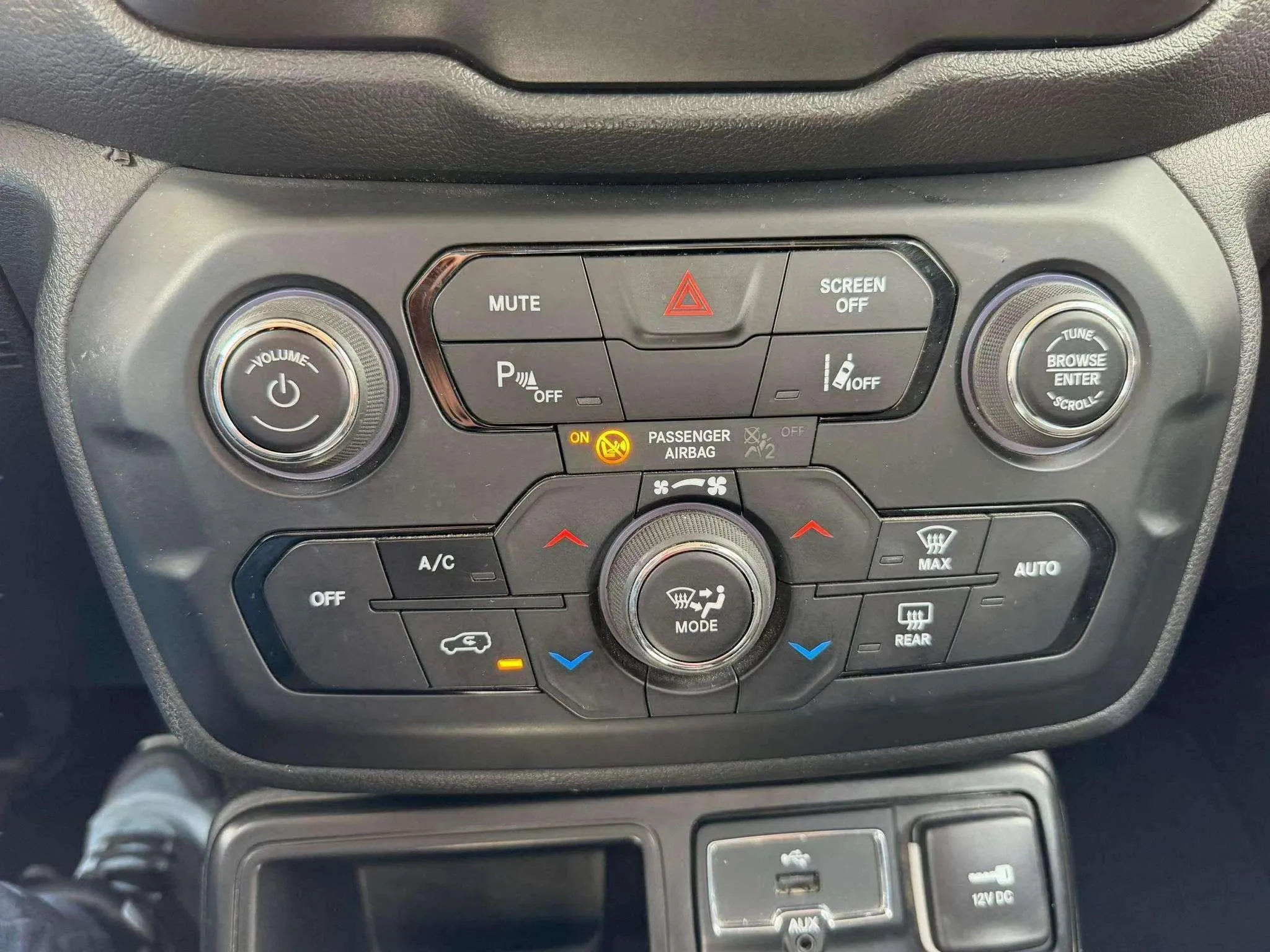 Jeep Renegade Longitude 1.0G 4x2 - foto 17