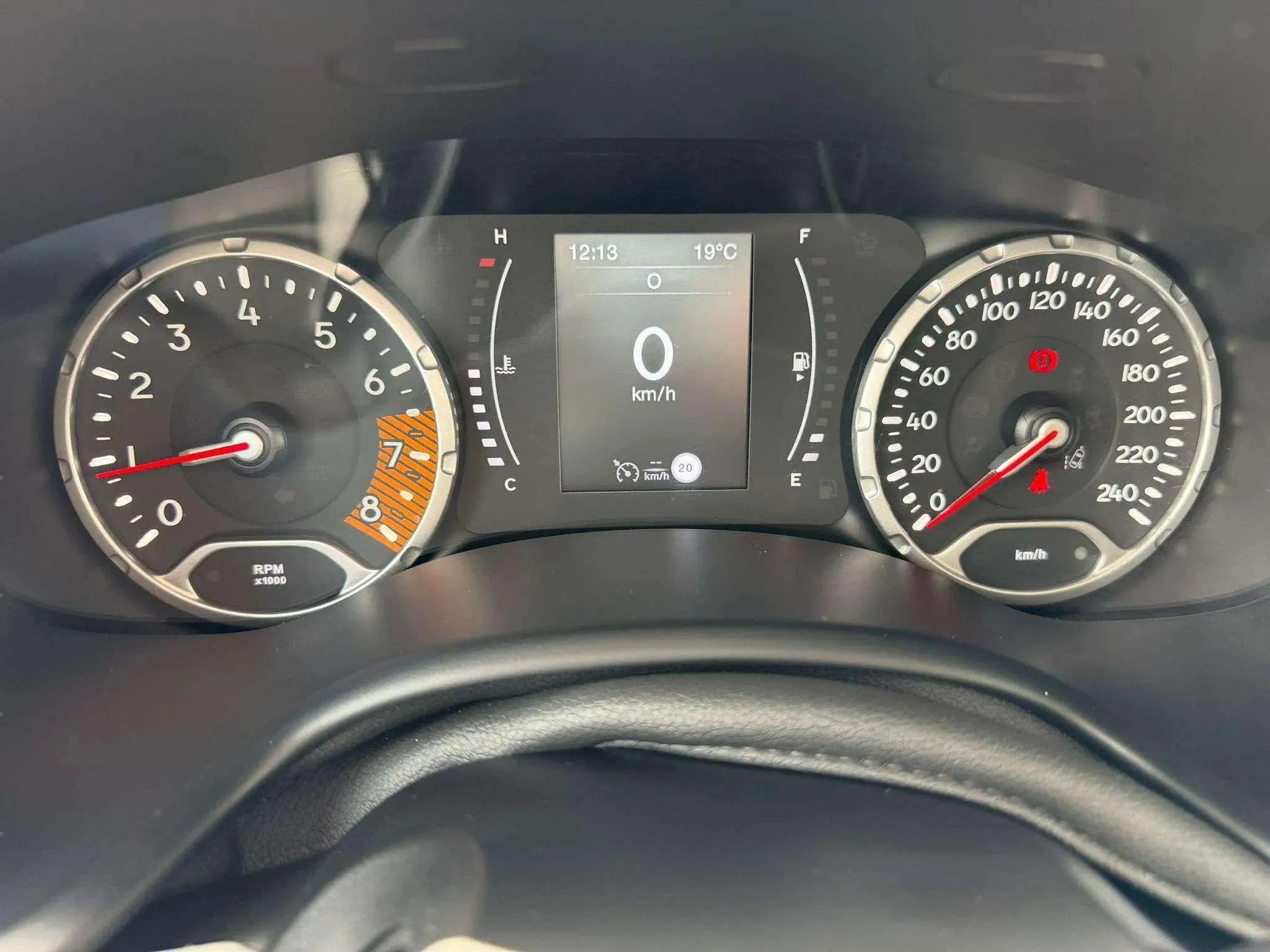 Jeep Renegade Longitude 1.0G 4x2 - foto 14
