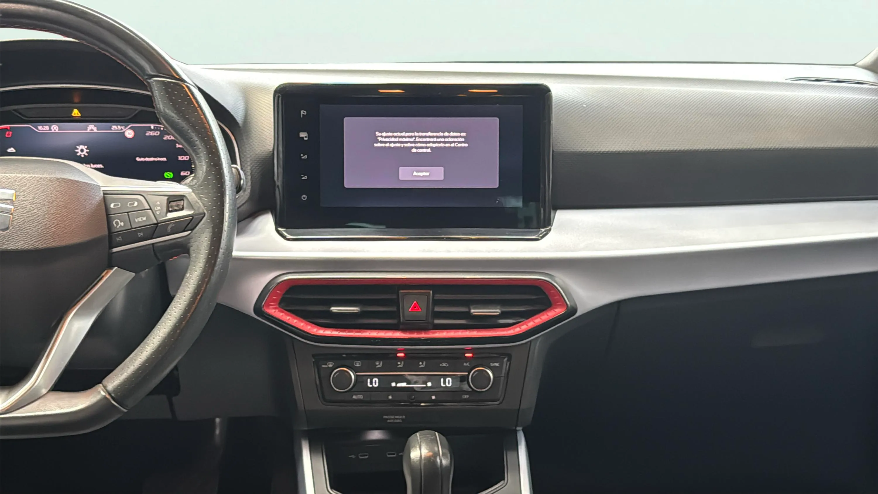 SEAT Arona 1.5 TSI DSG FR - foto 11