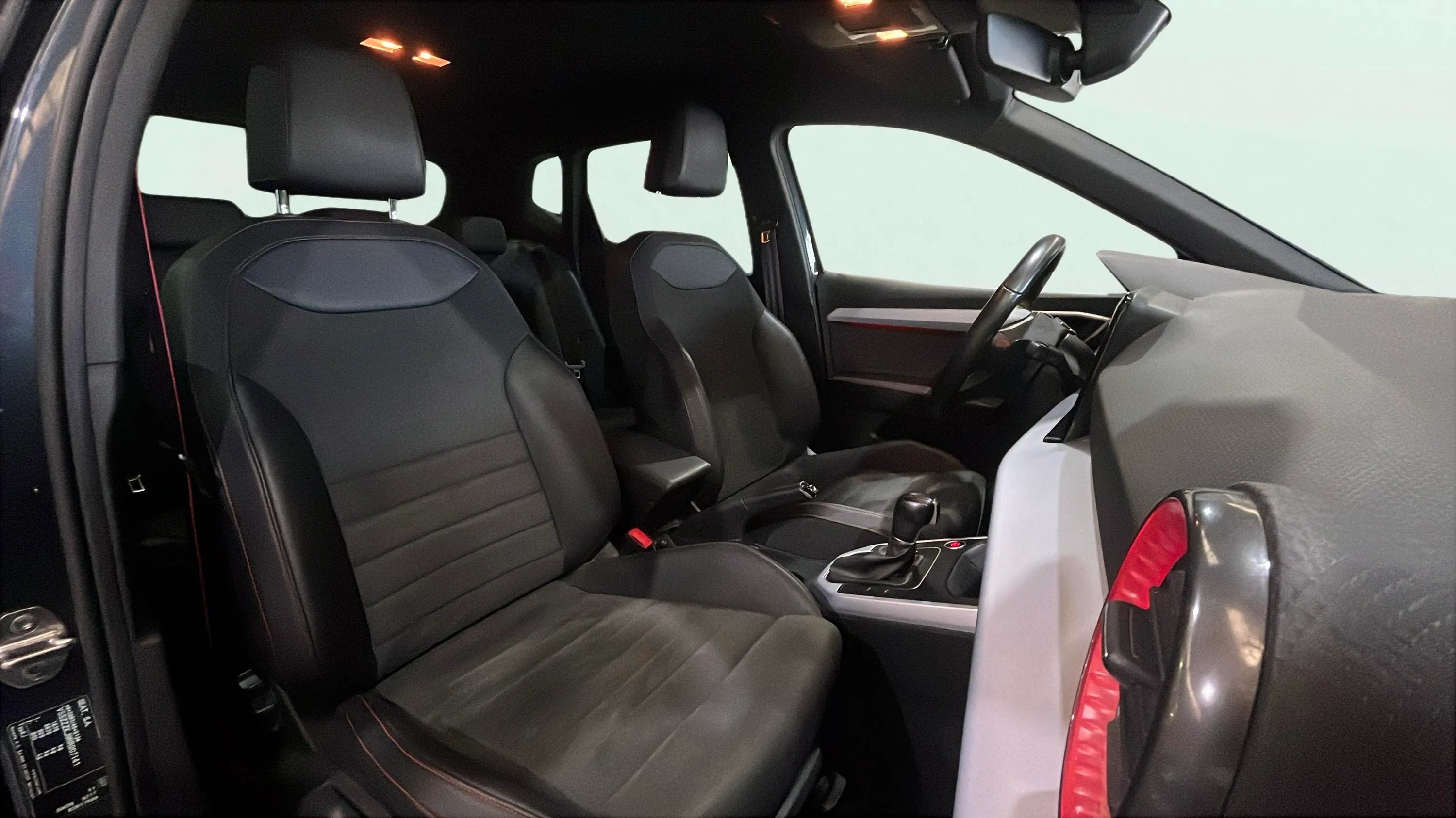 SEAT Arona 1.5 TSI DSG FR XL - foto 18