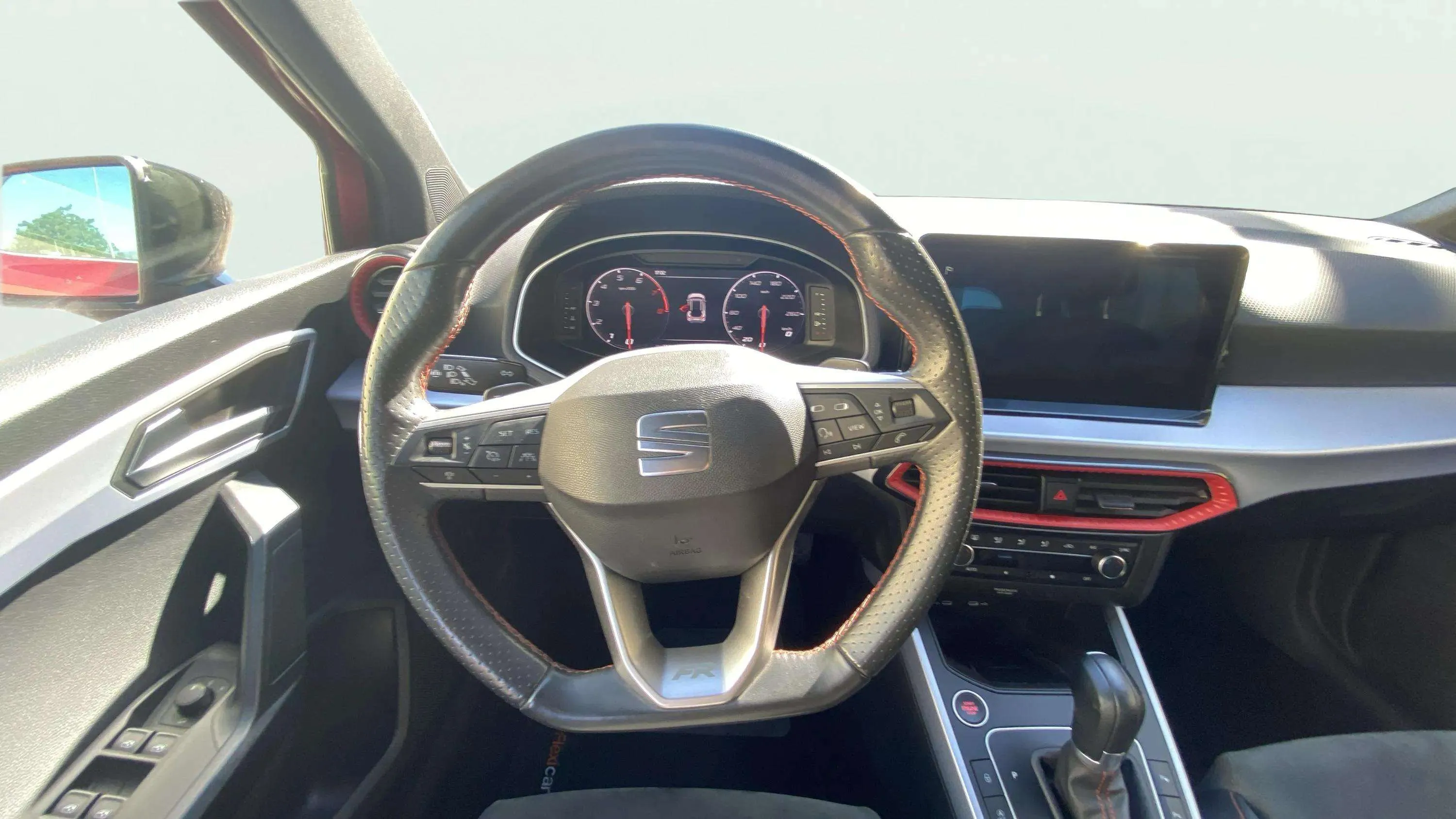 SEAT Arona 1.5 TSI DSG FR XL - foto 9
