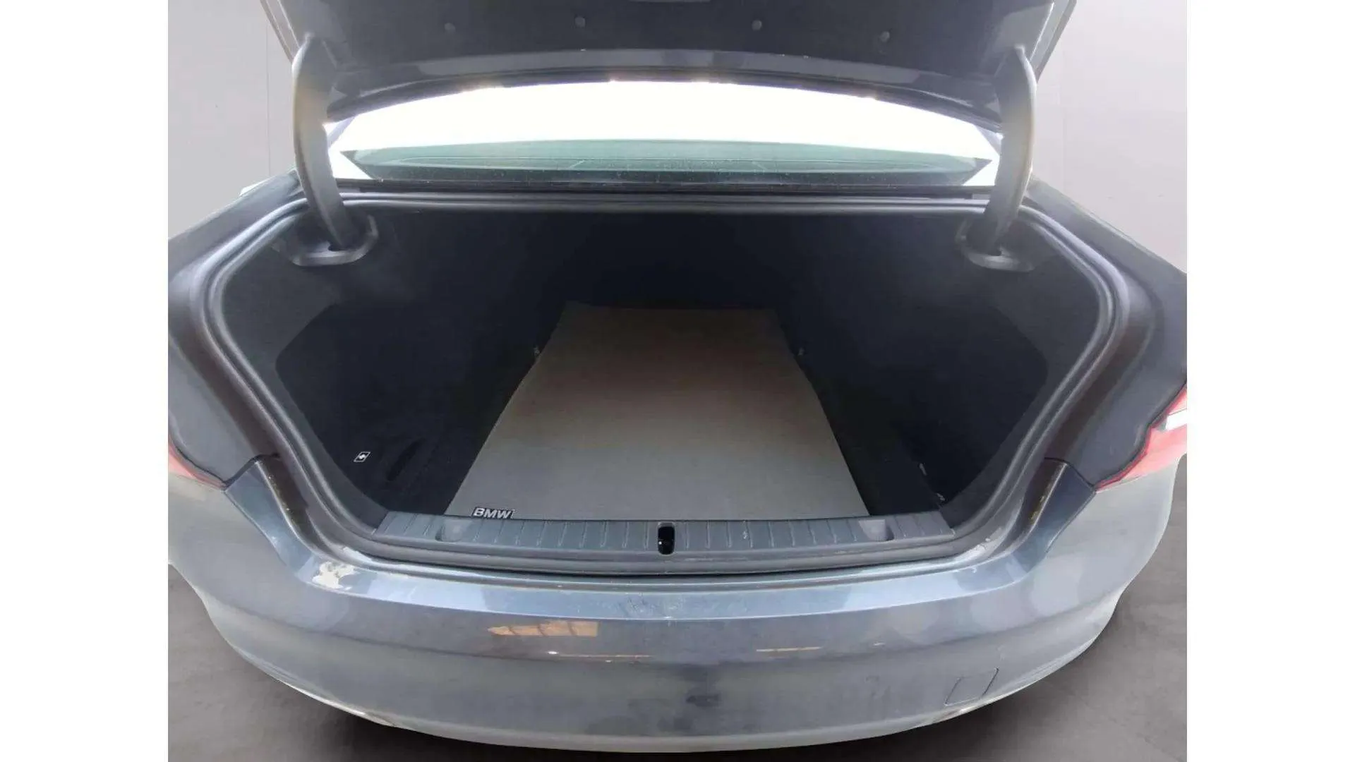 BMW Serie 7 750i - foto 18