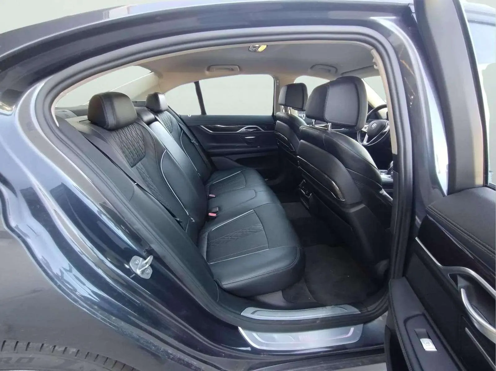 BMW Serie 7 750i - foto 11