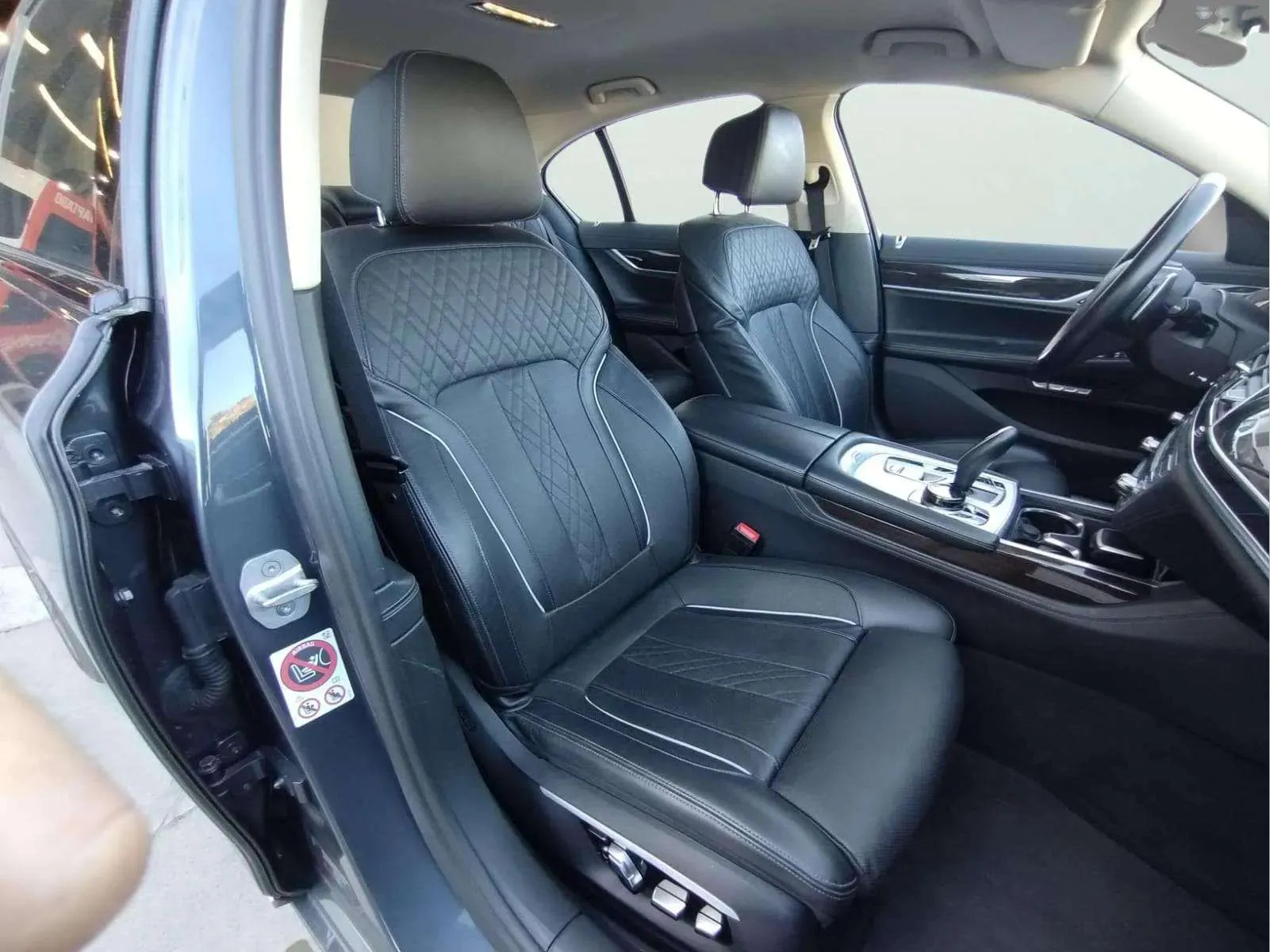 BMW Serie 7 750i - foto 10