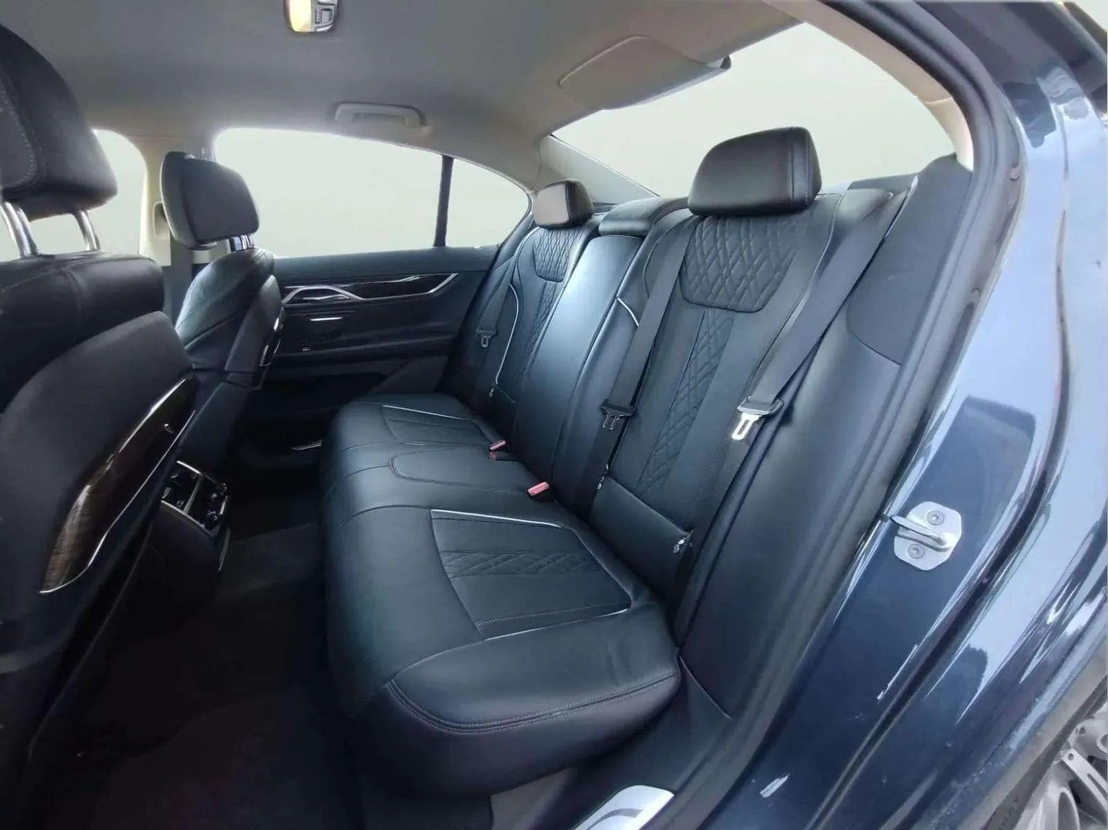 BMW Serie 7 750i - foto 13