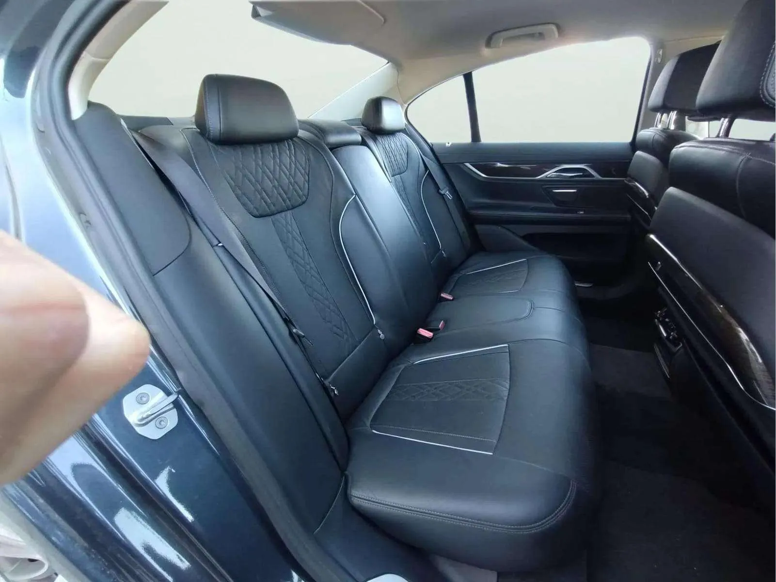 BMW Serie 7 750i - foto 8