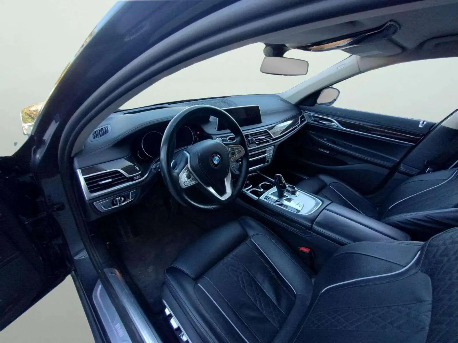 BMW Serie 7 750i - foto 6