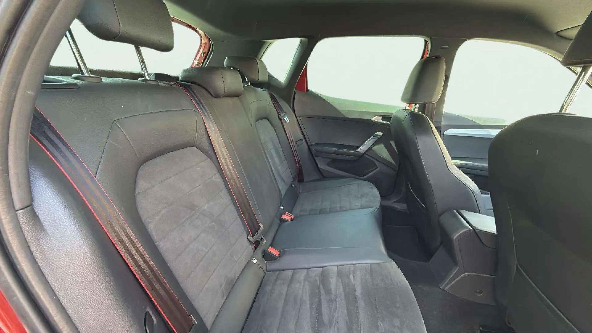 SEAT Arona 1.5 TSI DSG FR XL - foto 15