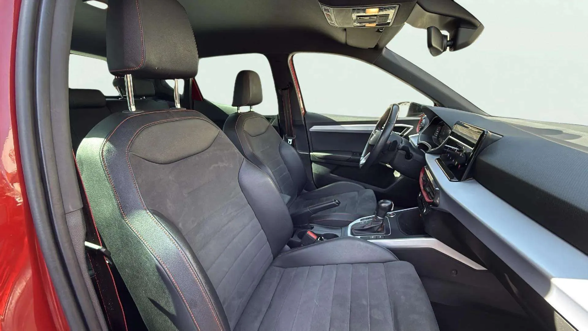 SEAT Arona 1.5 TSI DSG FR XL - foto 9